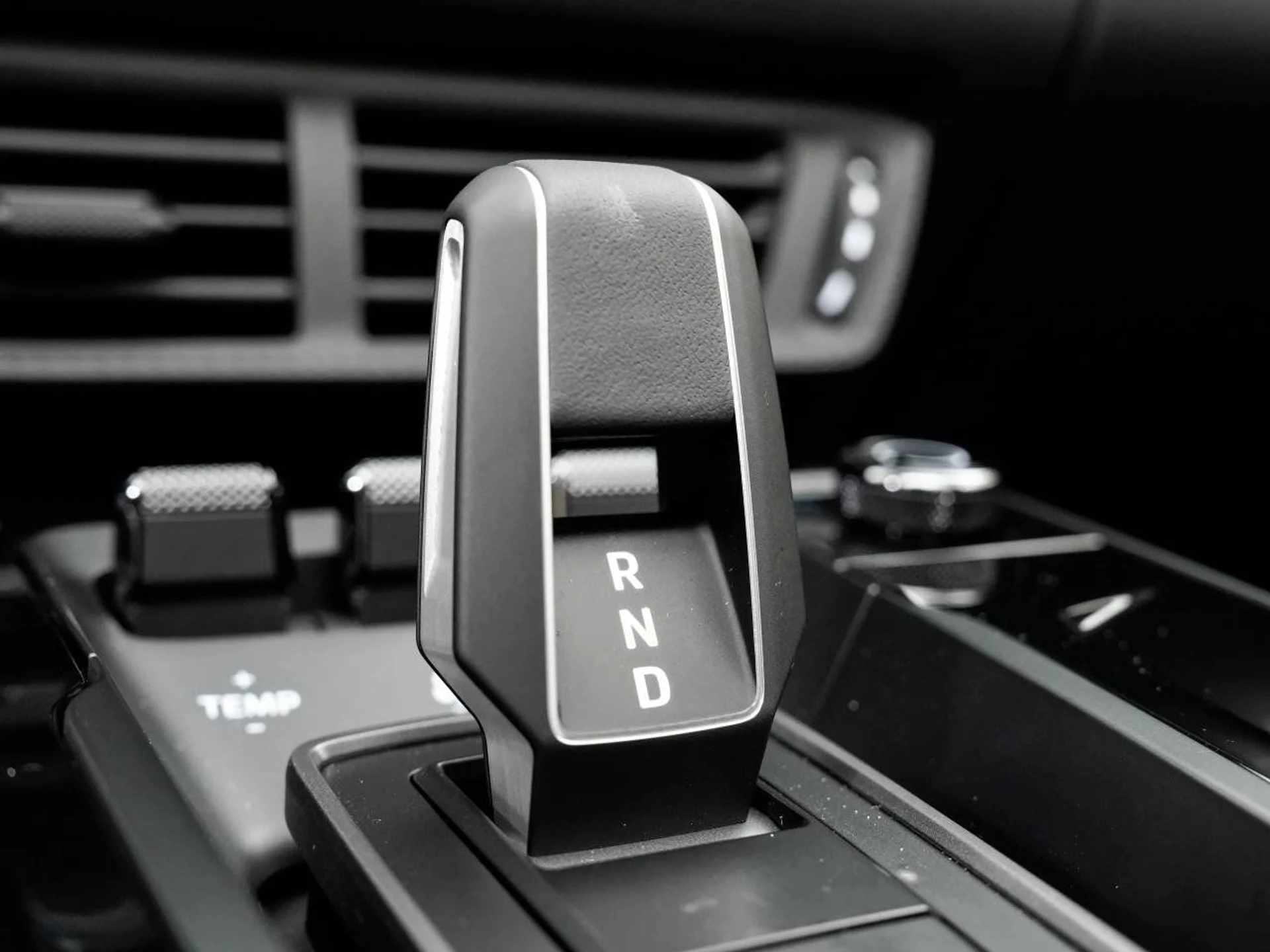 mph040_1735381169_3c658fb4e83acf68d949b4bccf25dcbb_908ed94a67