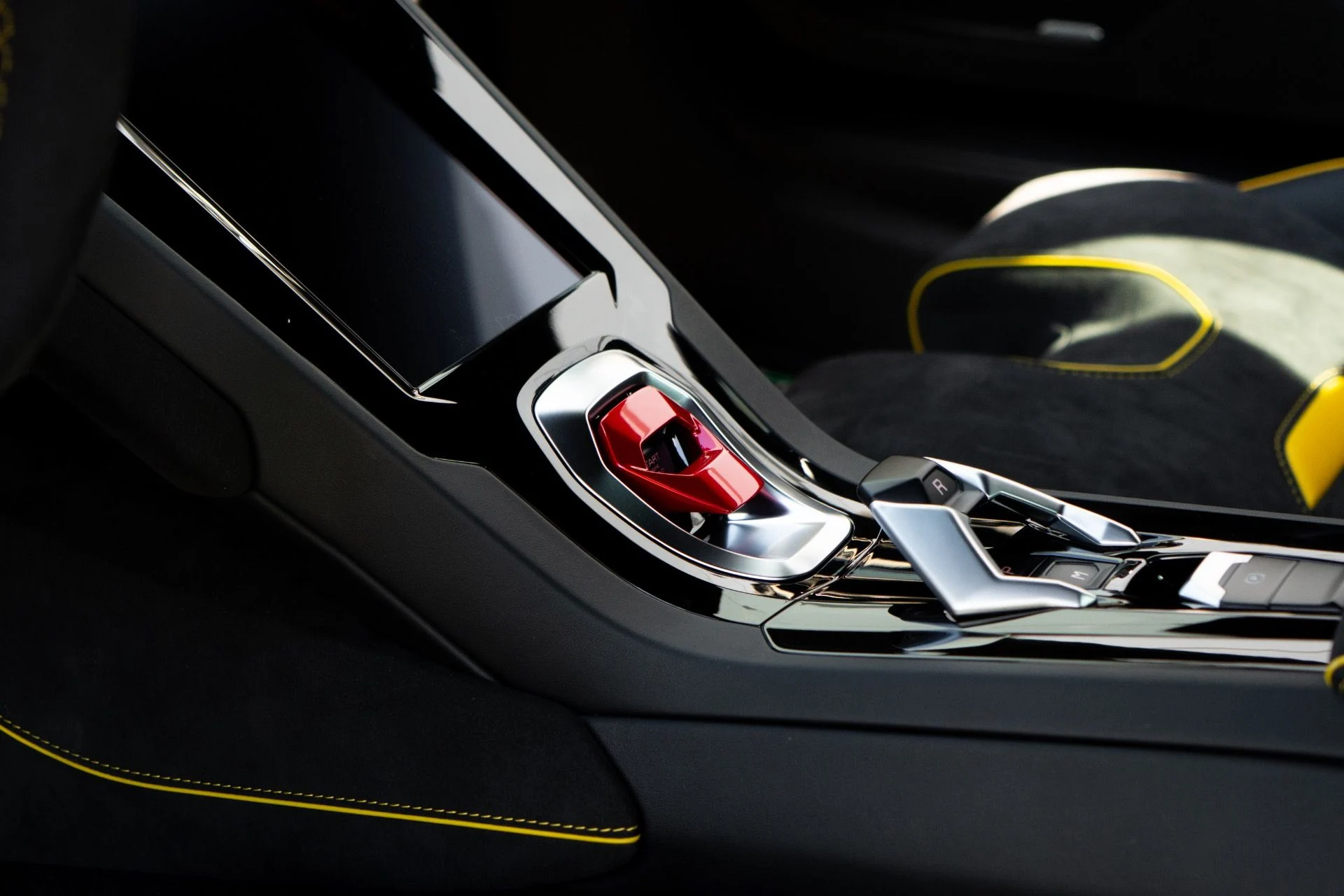 mph040_1744395966_Used_2022_Lamborghini_Huracan_EVO_1764129423_d2c156b43d