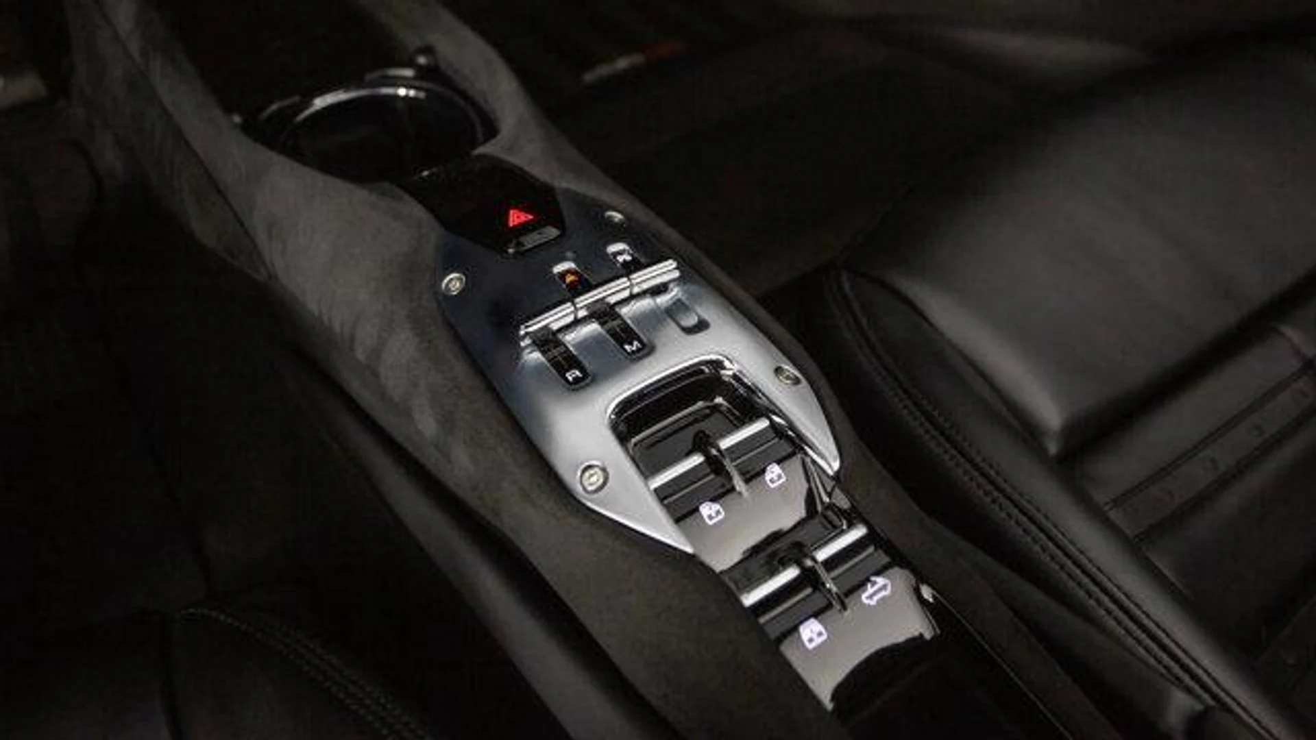 mph040_1762785035_z_Jl_Lit_C_xnfuxa46_BS_0u6_pg_Y_Bc_933b1817dd