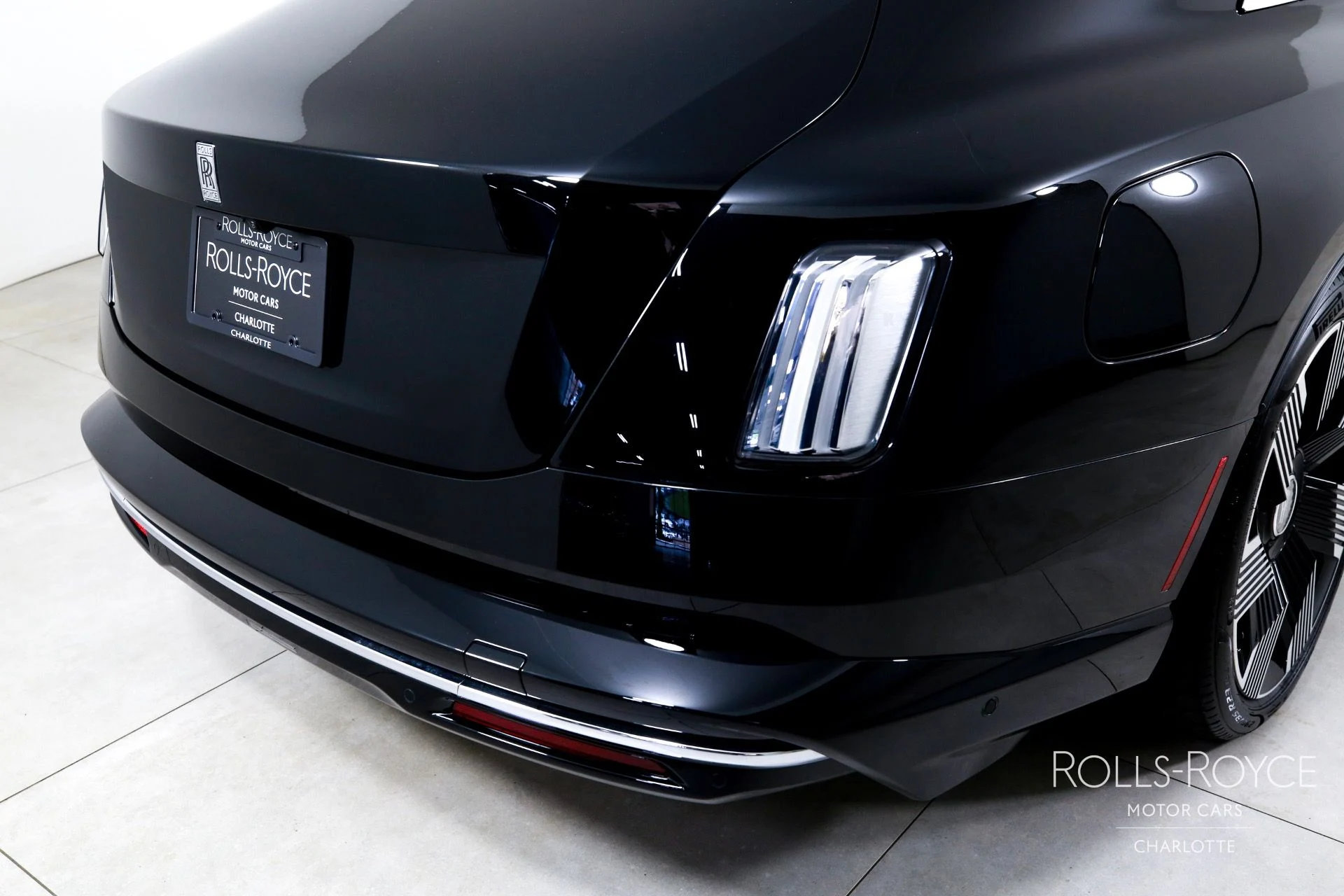 mph040_1763189942_Used_2024_Rolls_Royce_Spectre_1755798527_9828279bae
