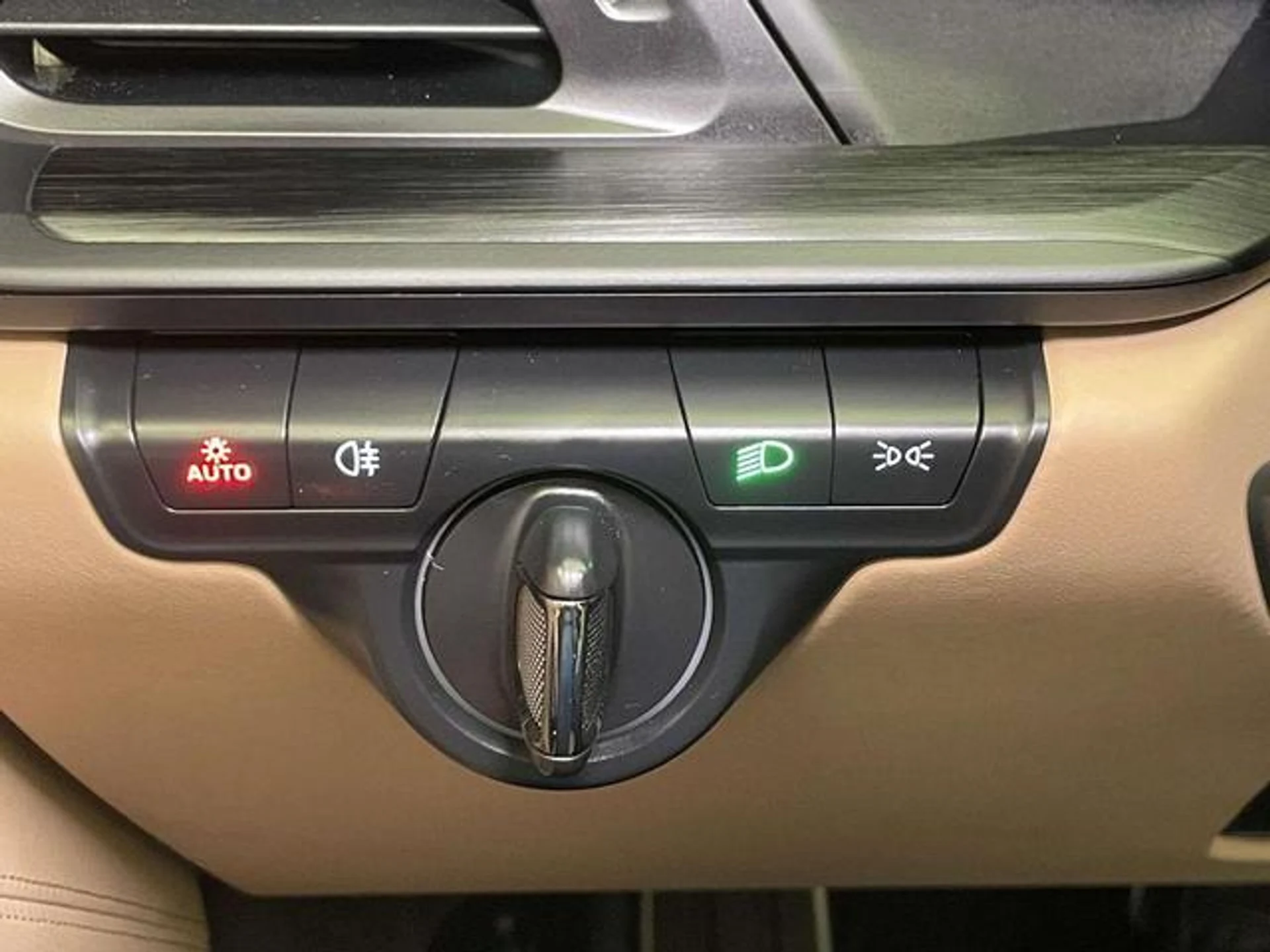 mph040_1775448486_j_TRI_Ha_Mx67jdk9_Z_Xrsk0_G_xs_H_Ps_3cb36174b4