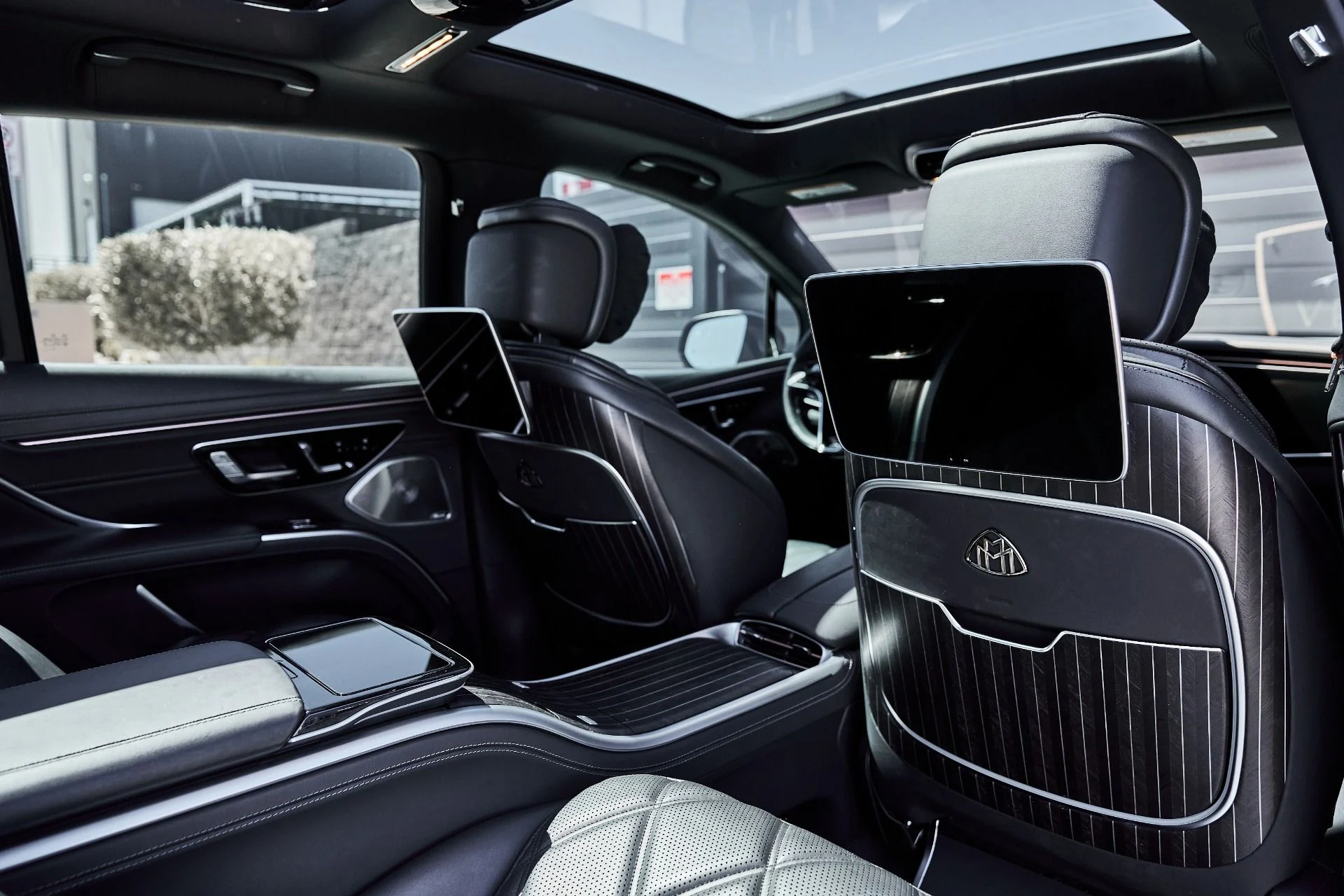 mph040_1784761394_Used_2024_Mercedes_Benz_EQS_Maybach_EQS_680_1775326052_19ac6981e6