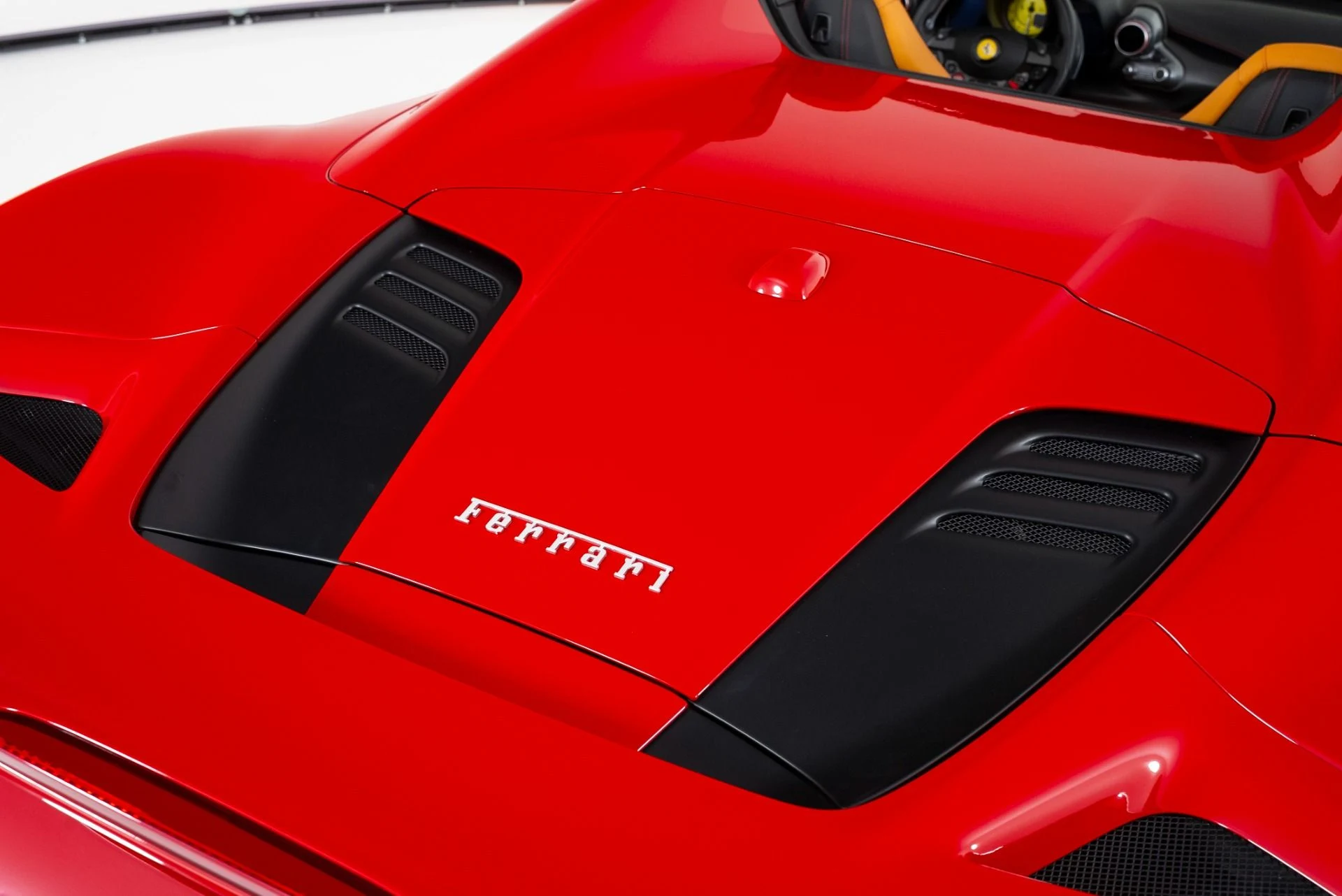 mph040_1785221191_Used_2021_Ferrari_F8_Spider_1757957134_51d2b7a51b