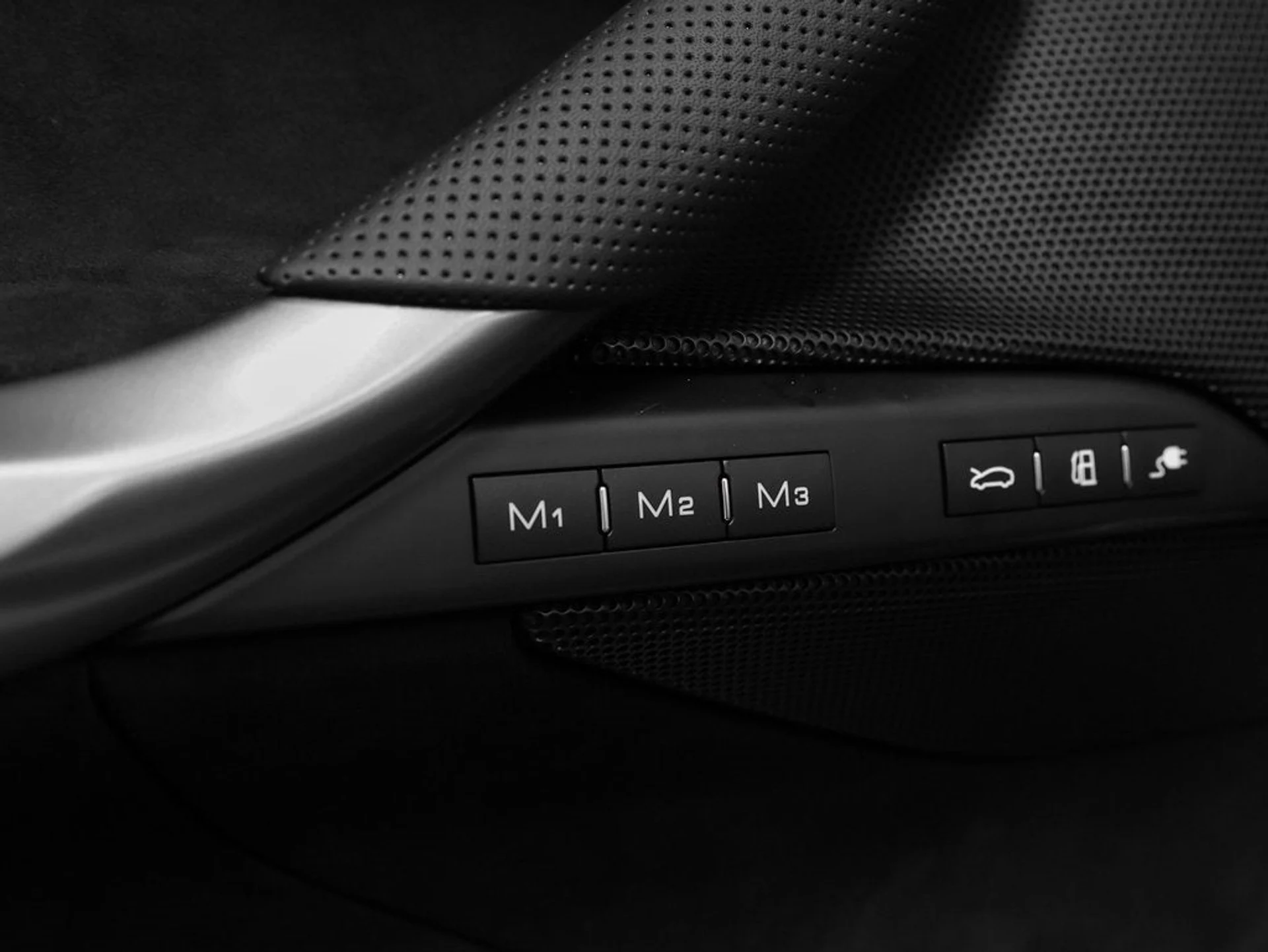 mph040_179233696_41_1073f9d965