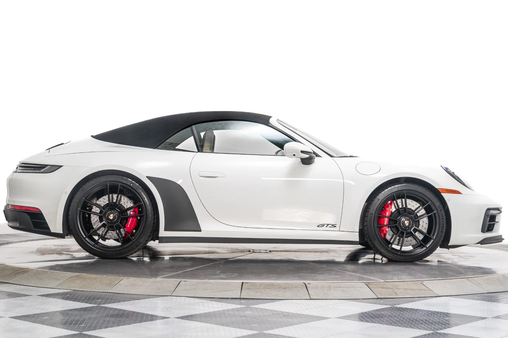 mph040_1802800813_Used_2023_Porsche_911_Carrera_4_GTS_1754326404_d010bd723c