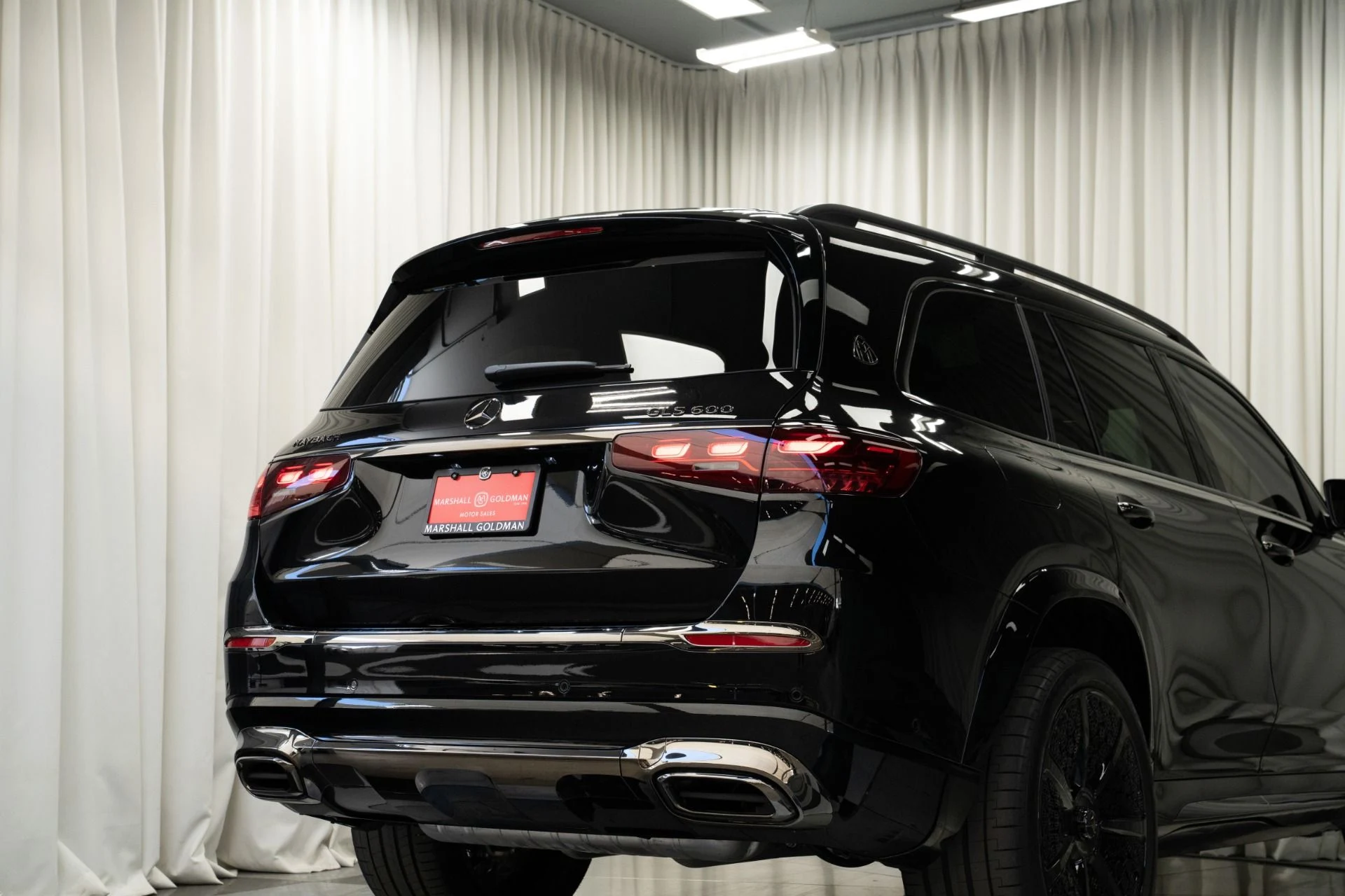 mph040_1803791120_Used_2025_Mercedes_Benz_Mercedes_Maybach_GLS_600_4_MATIC_1762198640_221fef767b