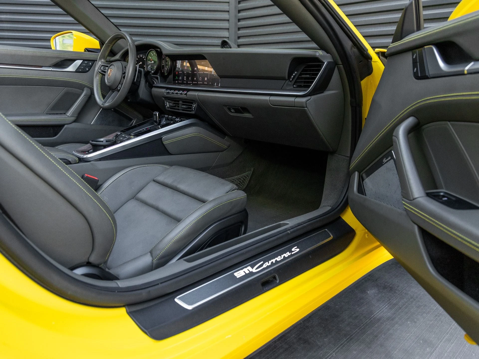 mph040_1832470801_41_fcaa41a2d3