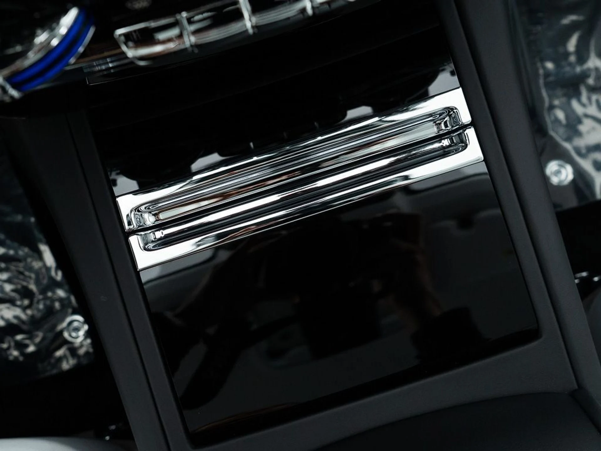 mph040_1832548223_01a43479feb0f6a93c580dc3bc39f91b_51aeb18aa0