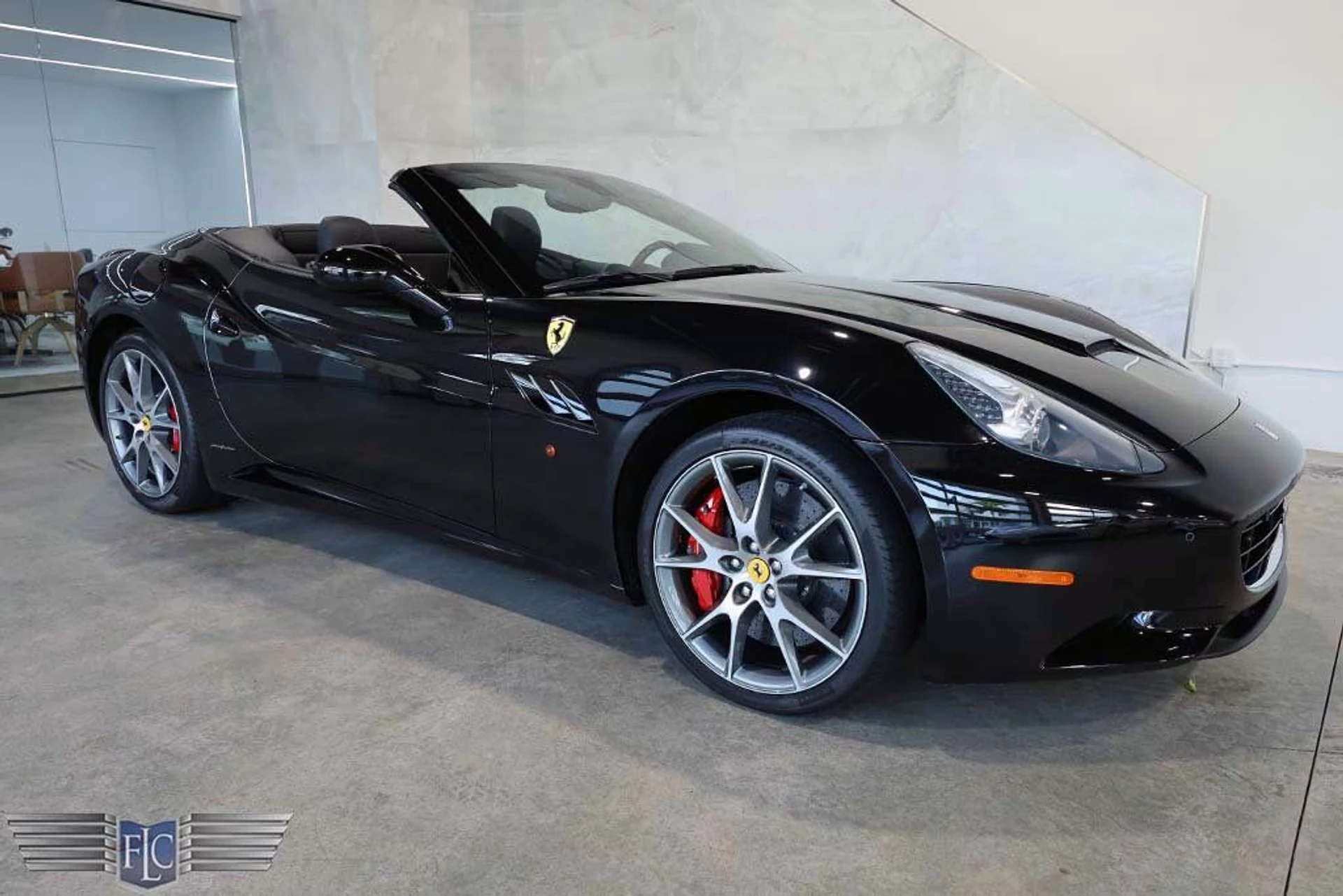 mph040_184299348_used_2012_ferrari_california_2drconvertible_9689_22890913_41_1024_a4ba12a28e