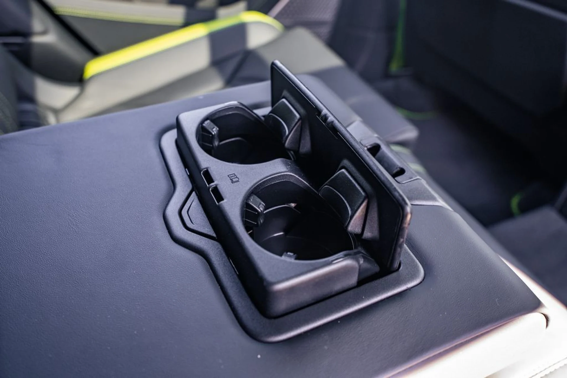 mph040_1867362571_f9710c3efab2a1ed9c85b7c498c079bbx_fa37b2e49c