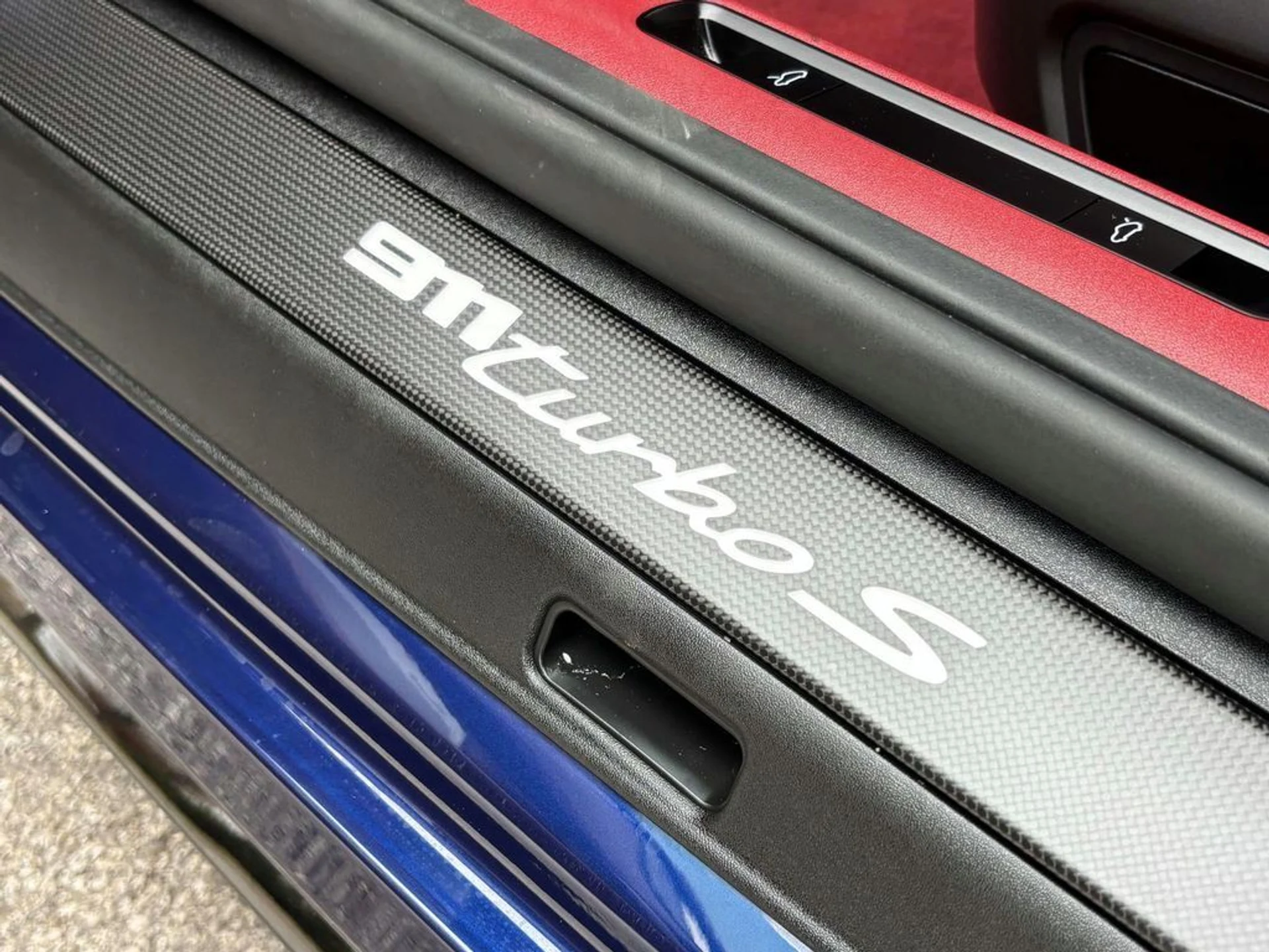 mph040_1870496513_fcf35de07bb21faea1e9894cdb9dcf05x_e6db3678e0