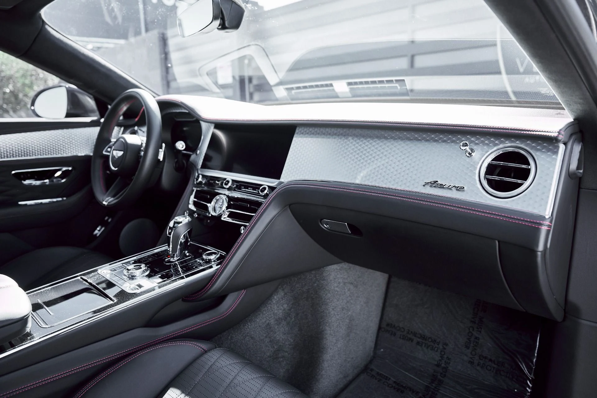 mph040_1874100047_Used_2023_Bentley_Flying_Spur_V8_1773280680_6b34da65d0