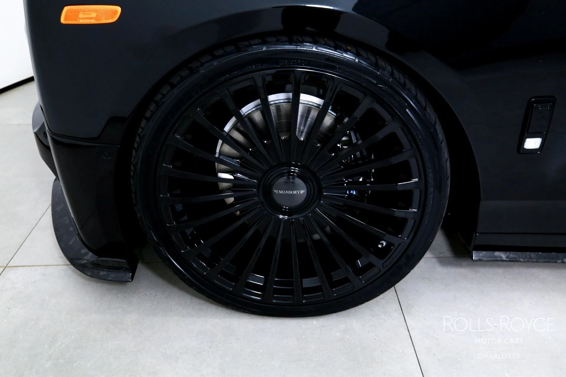 mph040_1880331780_Used_2026_Rolls_Royce_Phantom_1776091031_29cb857c1a