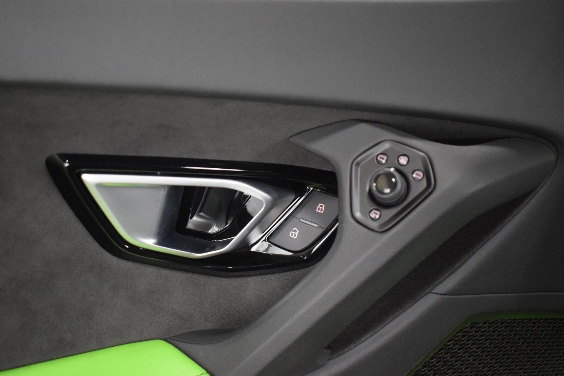 mph040_1886525250_0d37539df8f5d43a69fc6a807653cb94x_fd414a3808