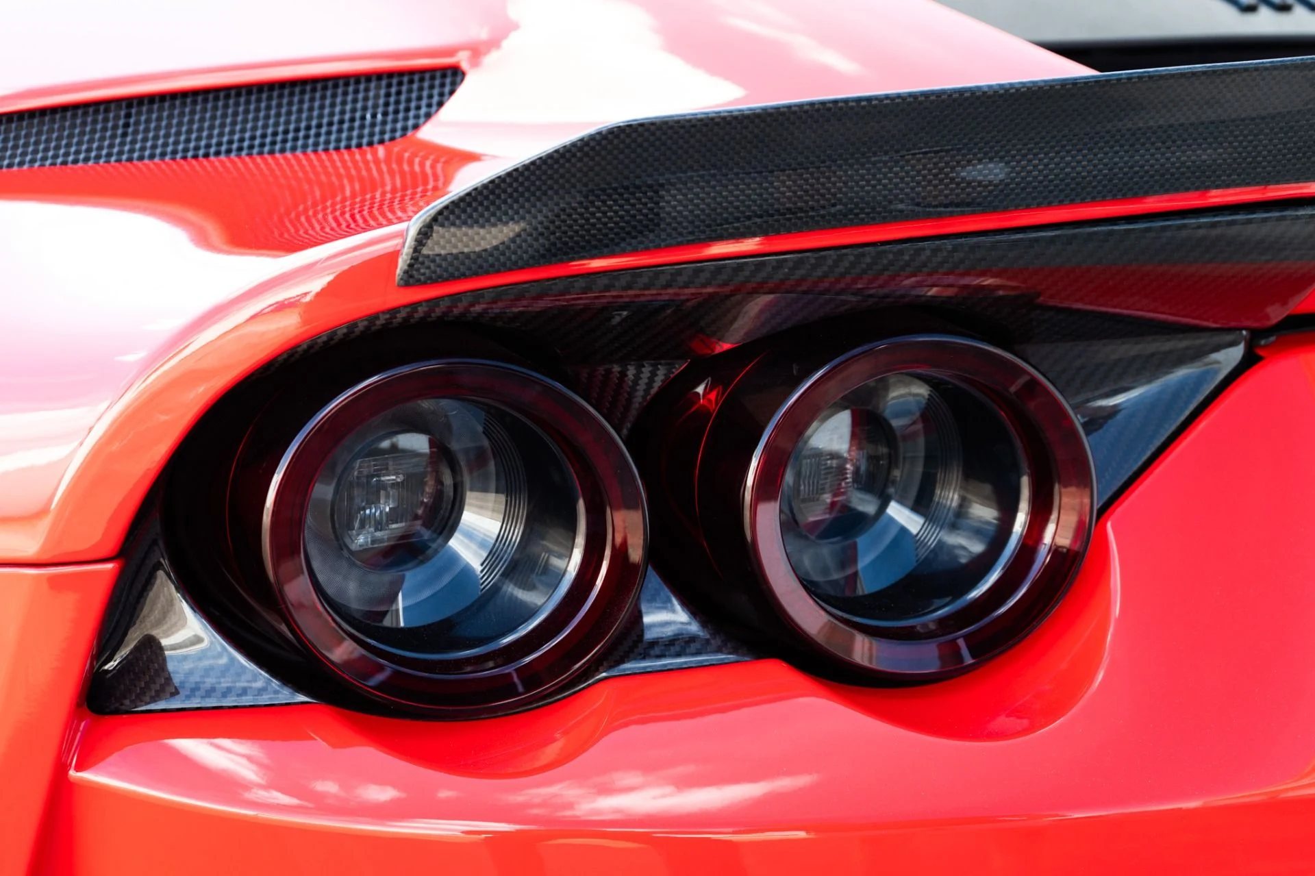 mph040_1894561541_Used_2019_Ferrari_812_Superfast_1789595110_d8afc3e3d5