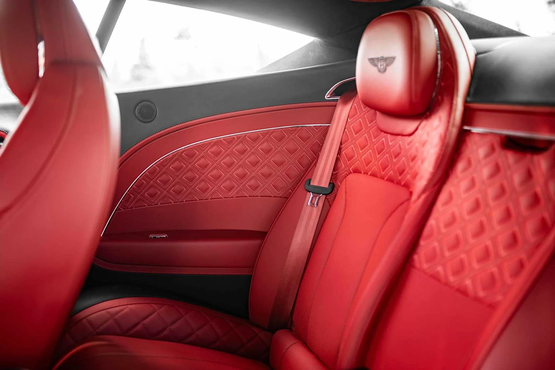 mph040_191062360_76127d639db06988a393dd39708800a2x_01150a3044