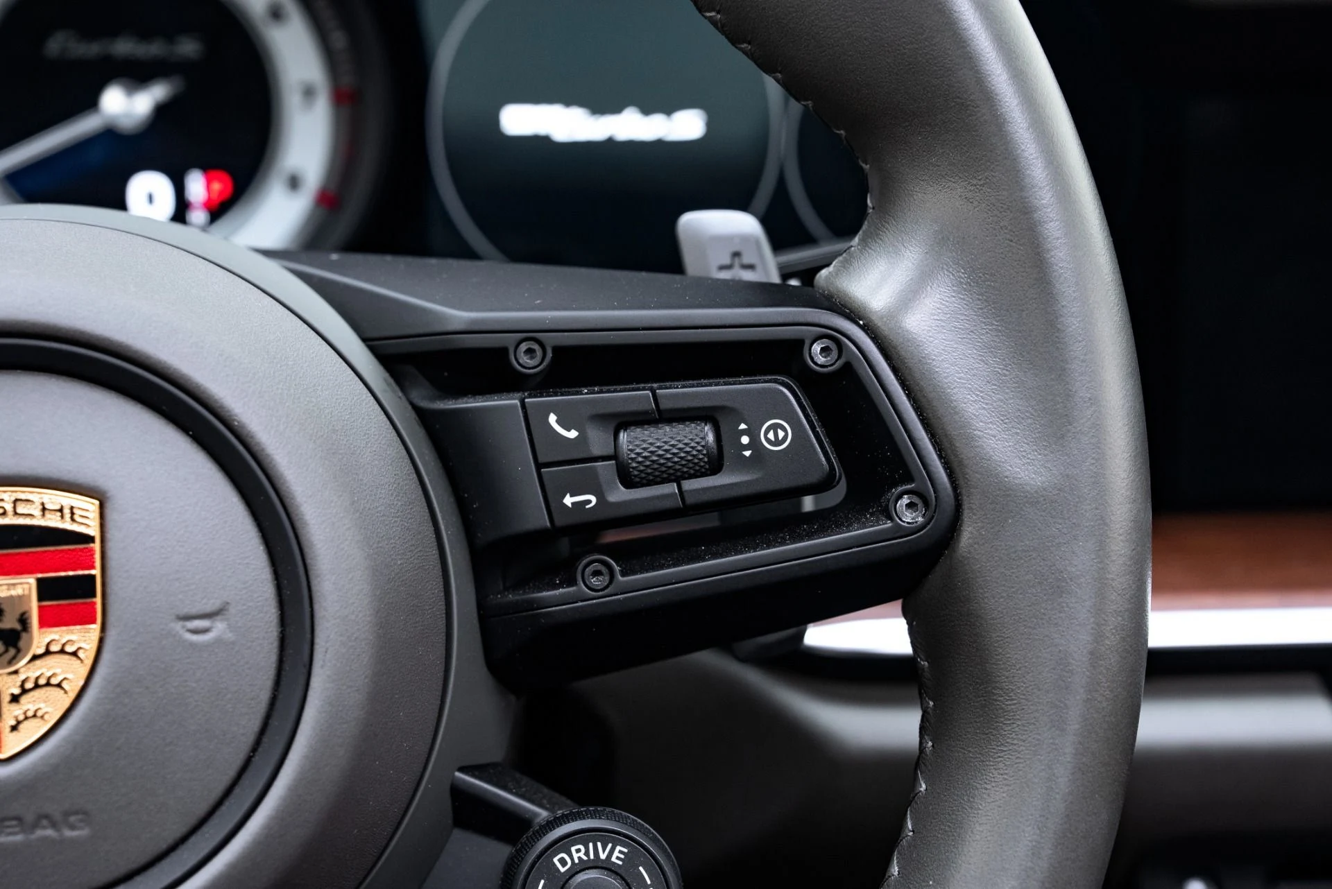 mph040_1949360607_Used_2021_Porsche_911_Turbo_S_1776281056_d089eedec5