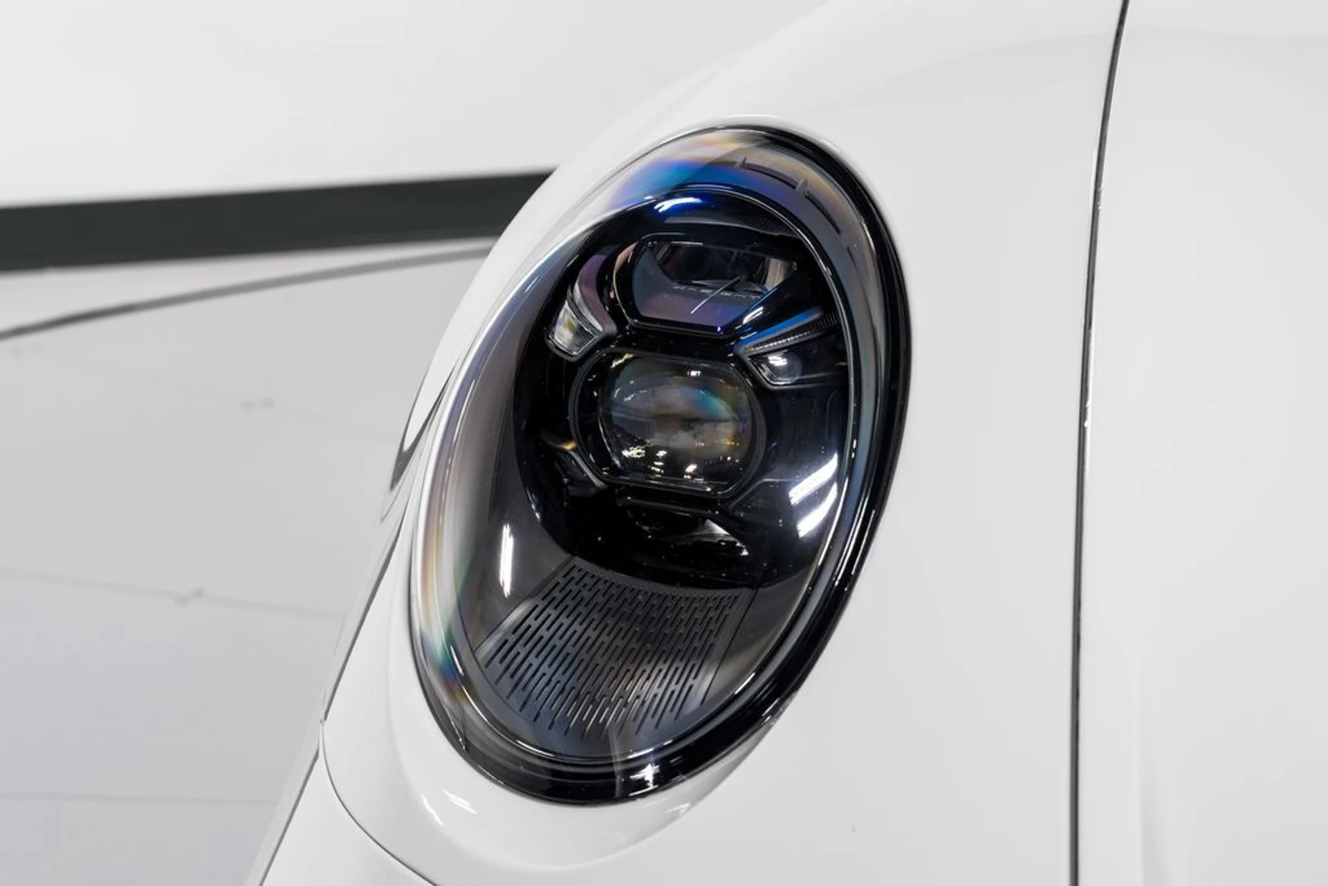 mph040_1951554431_d0df5969931bc262a544b3114e0b3b23x_48d6932a8e