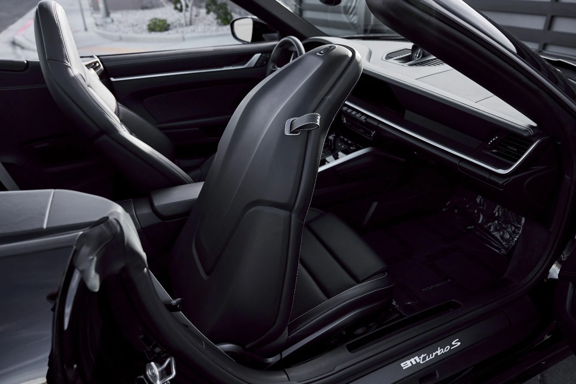 mph040_1960554796_Used_2022_Porsche_911_Turbo_S_1773939936_d40ee3bf8a