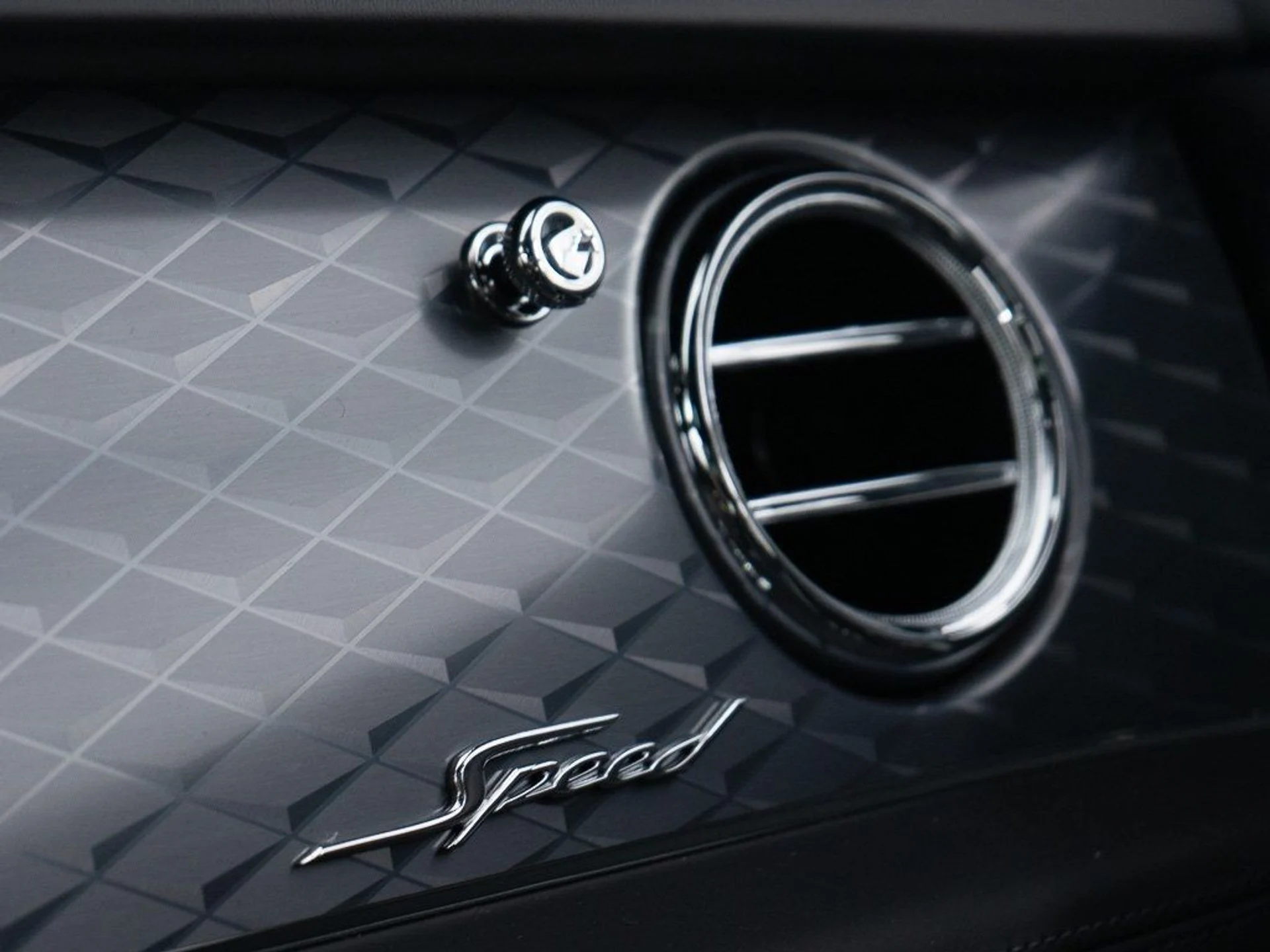 mph040_1961041472_b033f1cd131b7c5b7e2afa060133a8c3_8af581231a