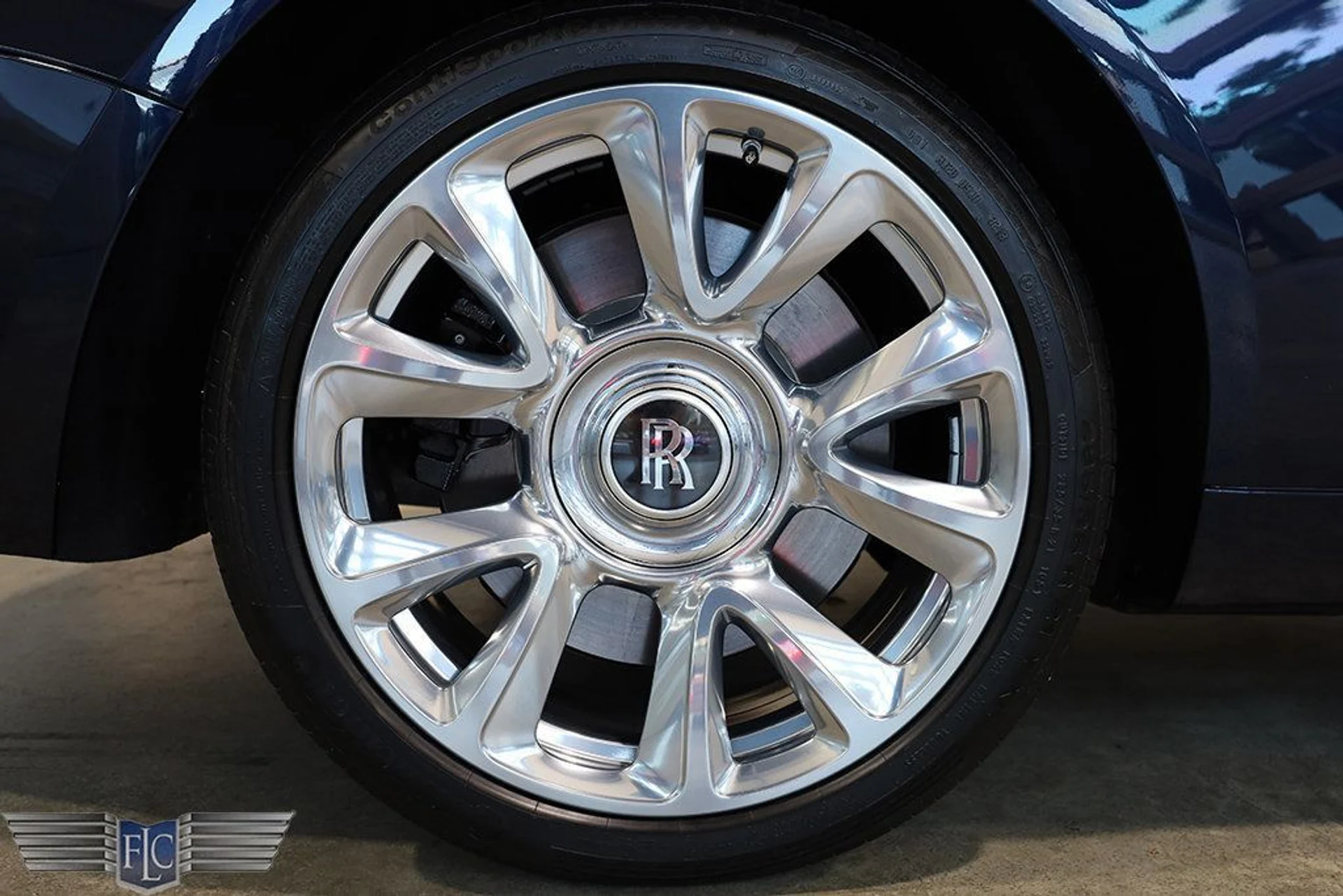 mph040_1974104122_used_2019_rolls_royce_wraith_coupe_9689_22959552_41_1024_54143d5d0d