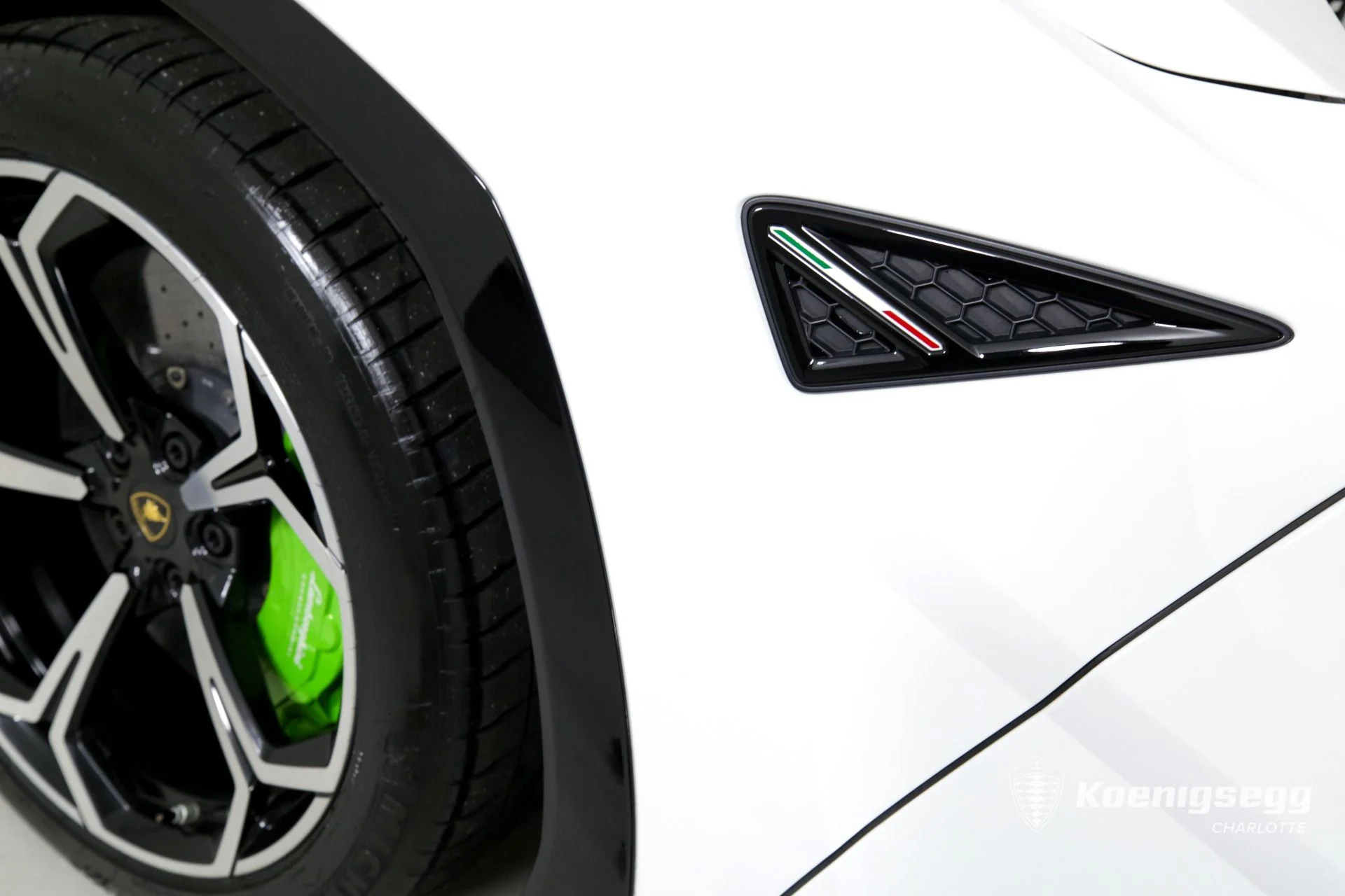 mph040_1982209573_Used_2019_Lamborghini_Urus_1714496221_614d6702c0
