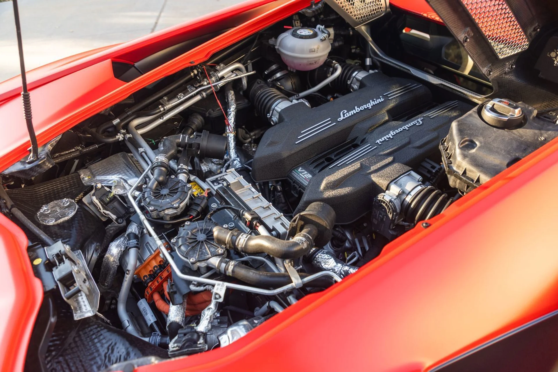 mph040_1998471507_edb48db19c0f4f62b92e84bd55eabd19_fc13cf1199