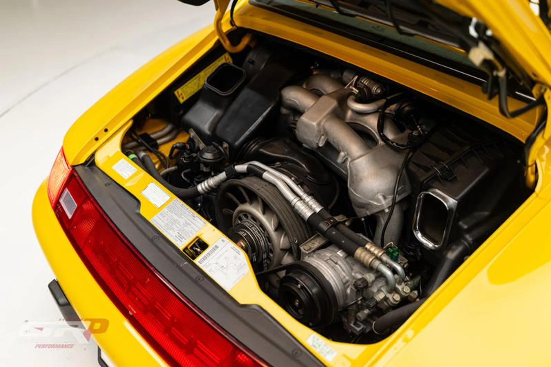 mph040_2003986131_B8143610_6299_40_CD_B01_D_FFFEA_48_B9_C70_441b2f6981