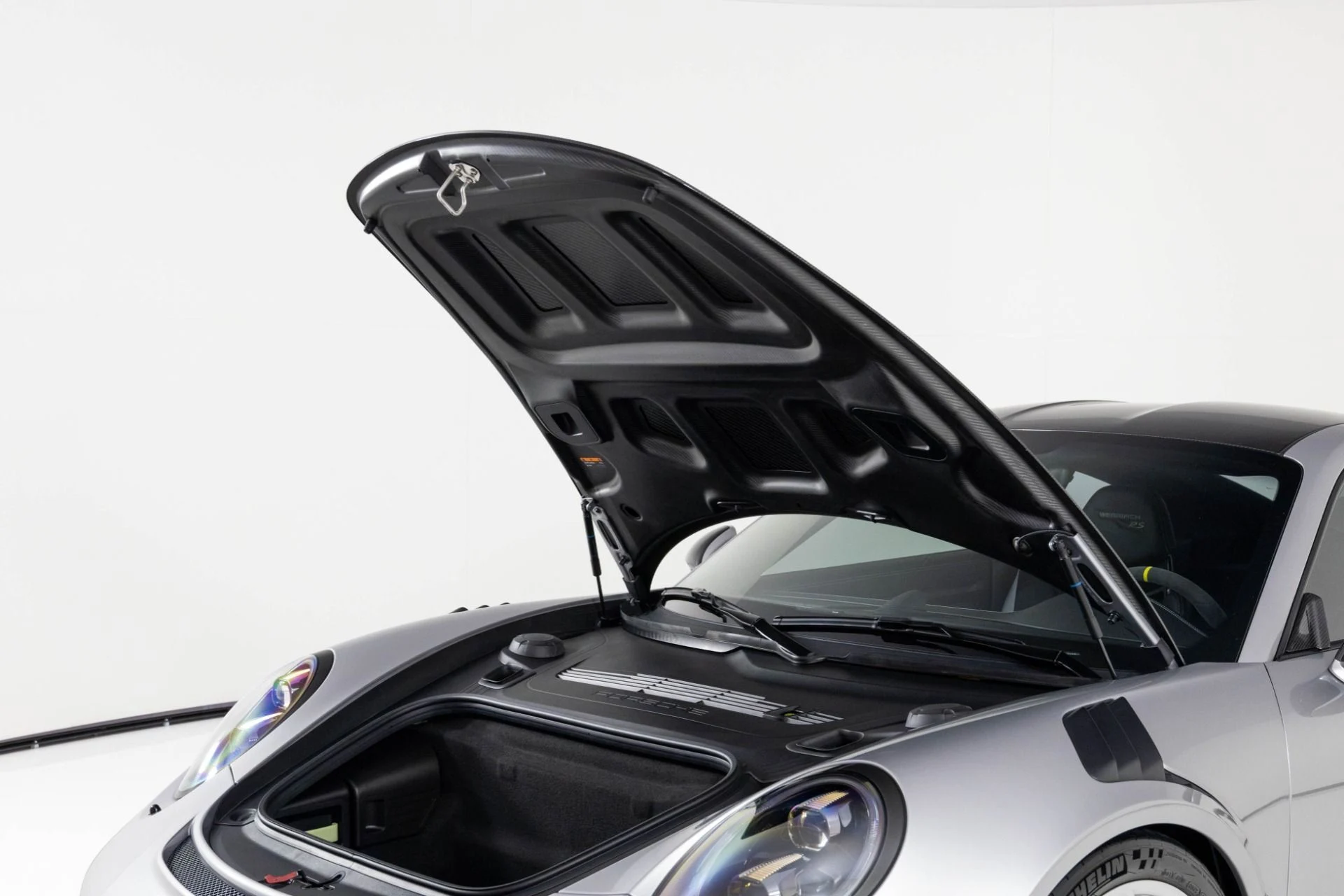mph040_200603130_Used_2019_Porsche_911_GT_3_RS_1761084313_942c66d95c