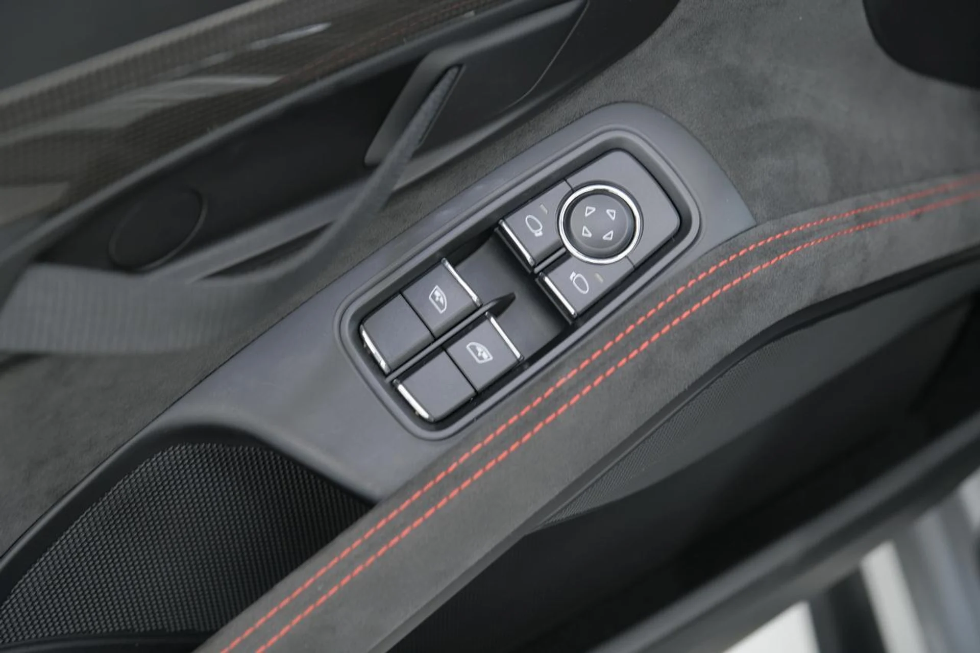 mph040_2008691942_93fca93e016670d9b817f24474b1b406_05b2bb3c4d