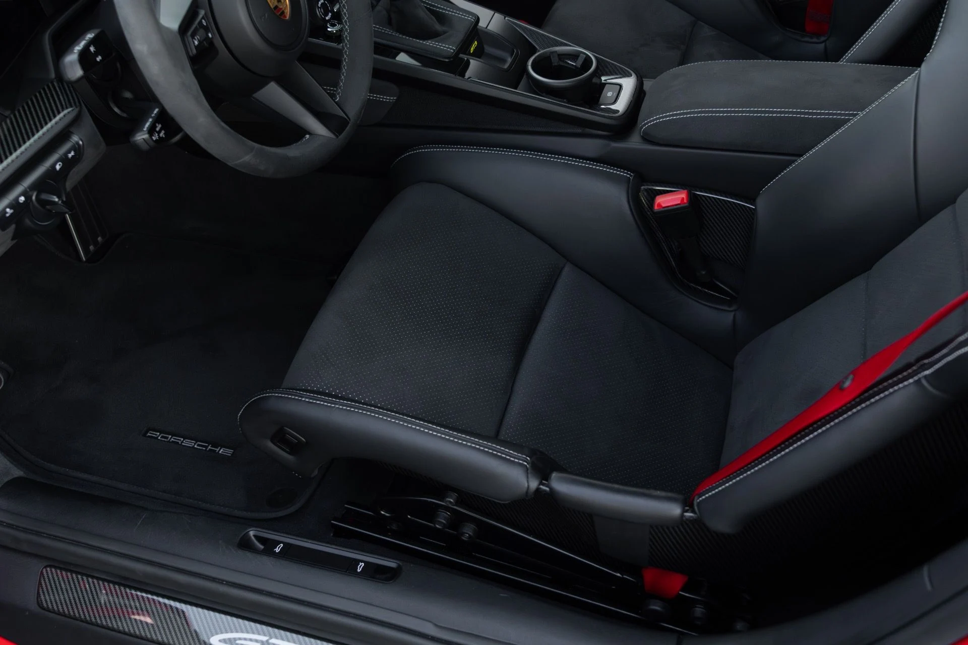 mph040_2019544366_Used_2022_Porsche_911_GT_3_1761761054_32ba48c6f6