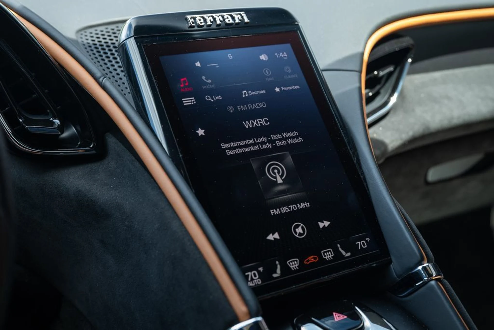 mph040_2022863439_d39c509a7a2c48cbae690513ecf59927_0895b07621