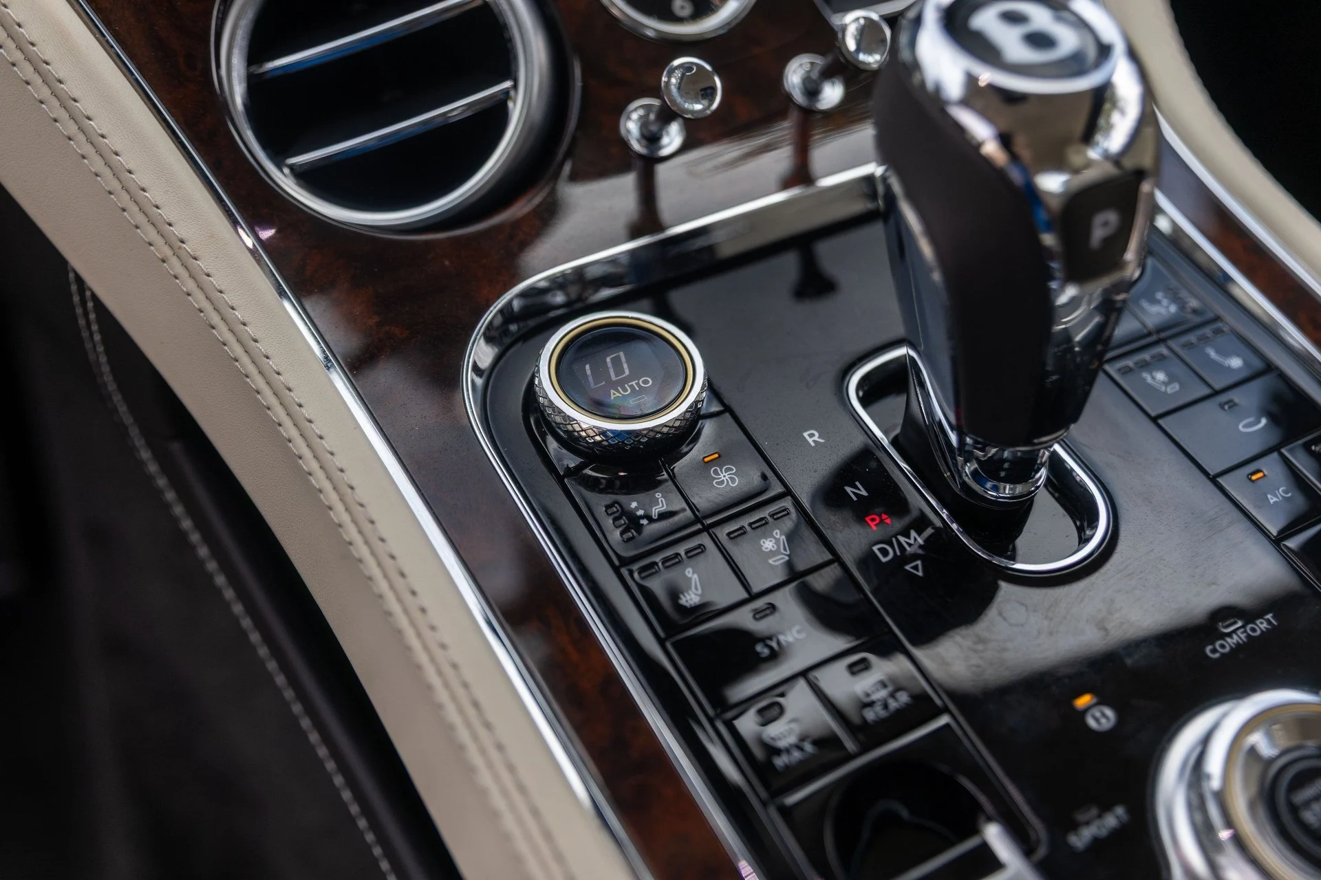 mph040_2027291928_Hi_Tech_Luxury_Imports_LLC_SCBCG_2_ZG_6_NC_090901_image_40_96d38ff74e