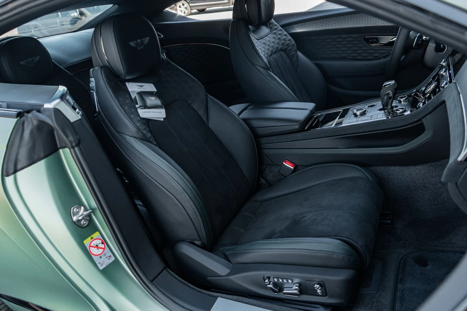 mph040_2048841503_f3377c8f_ded0_4c08_9e78_b9612ddb5702_5bd8886957