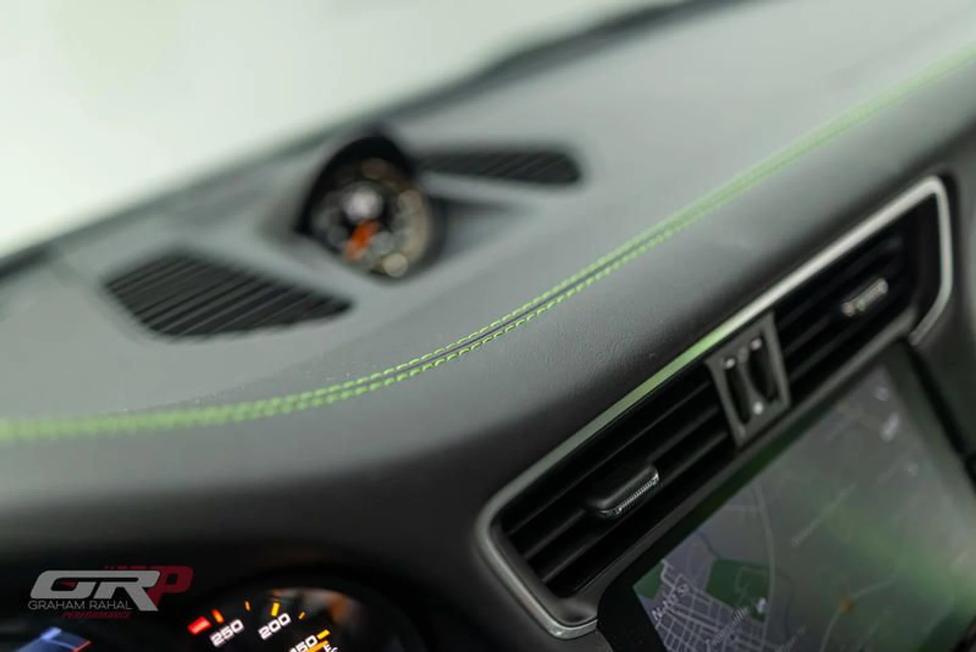 mph040_2058628826_70_CC_5_ADC_343_F_4_AFD_9_AE_6_8_EC_402844271_773327a9f7