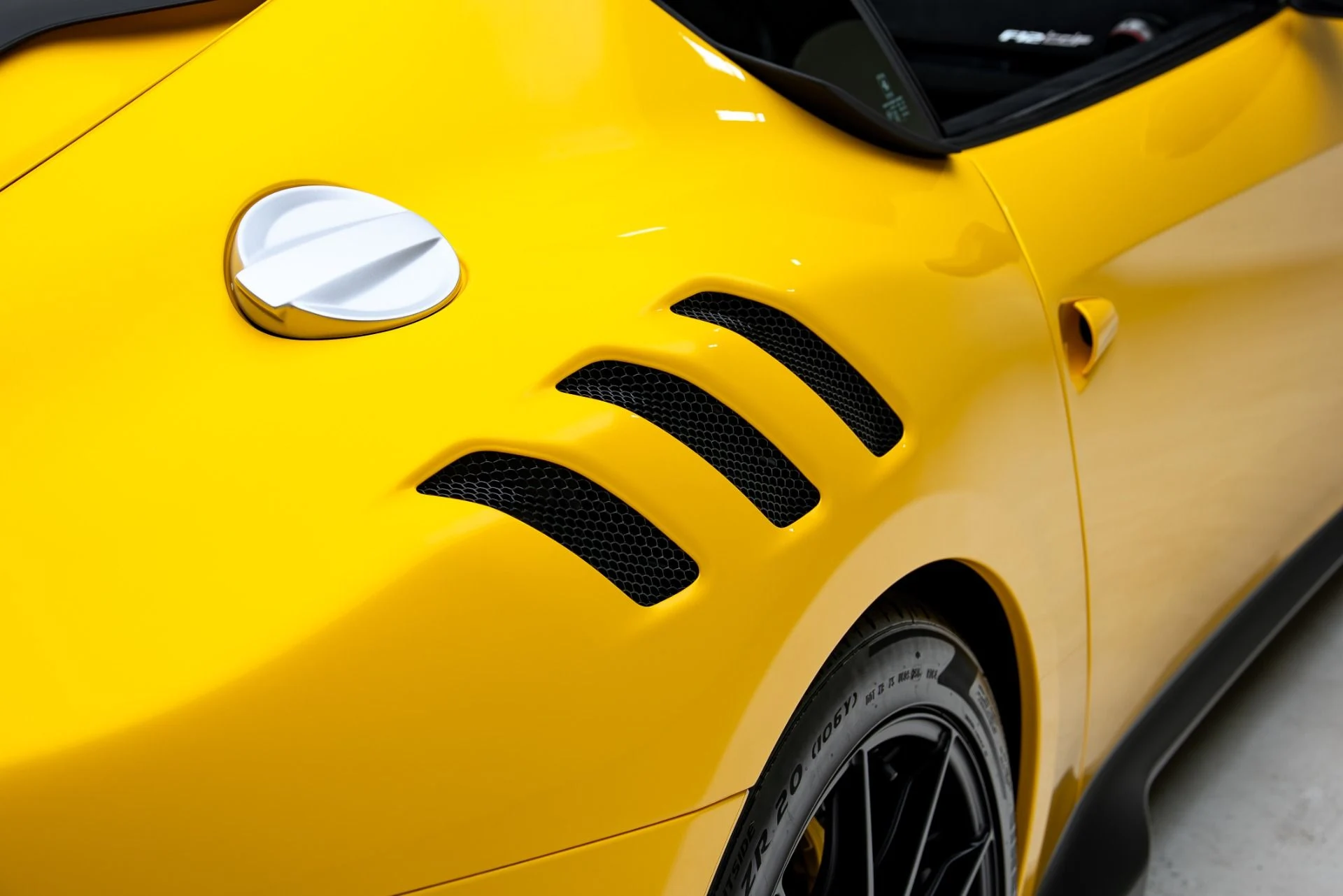 mph040_2077920359_Used_2017_Ferrari_F12tdf_1777399989_2623d2f138