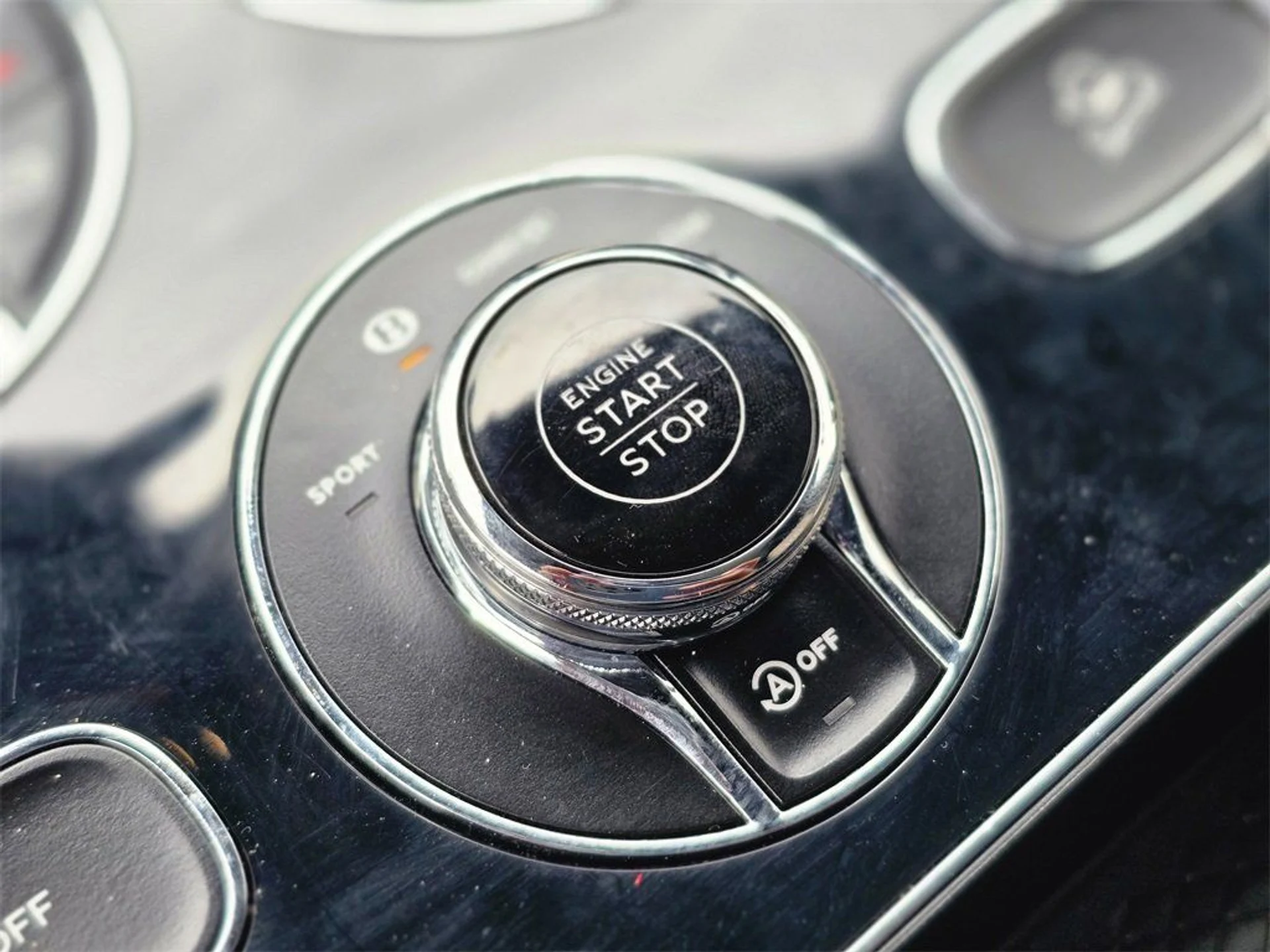 mph040_2085103628_51e6b79aea56069f3c2c82d7ec6976bf_8012b6d60f