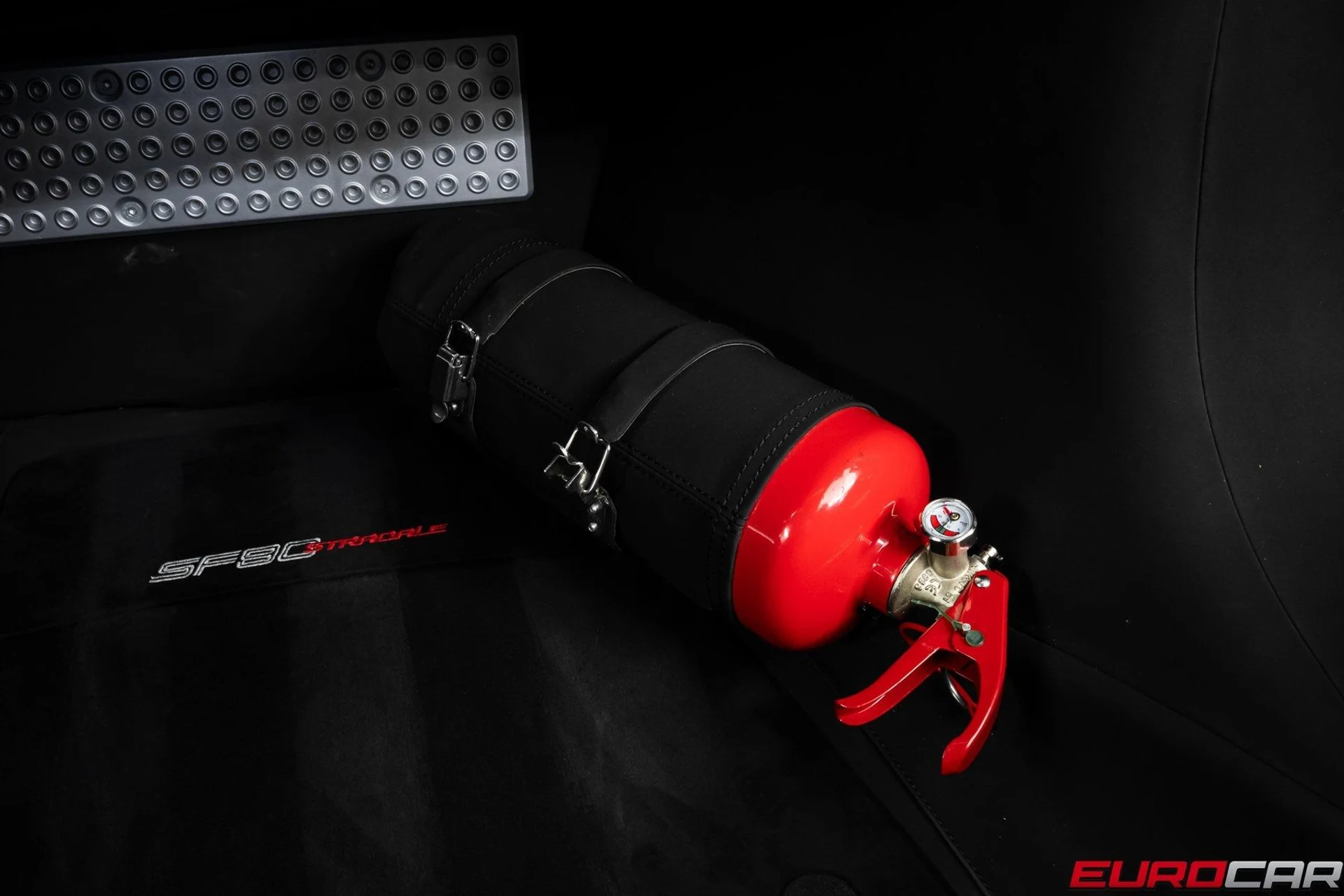 mph040_2093951131_image_41_452829d501