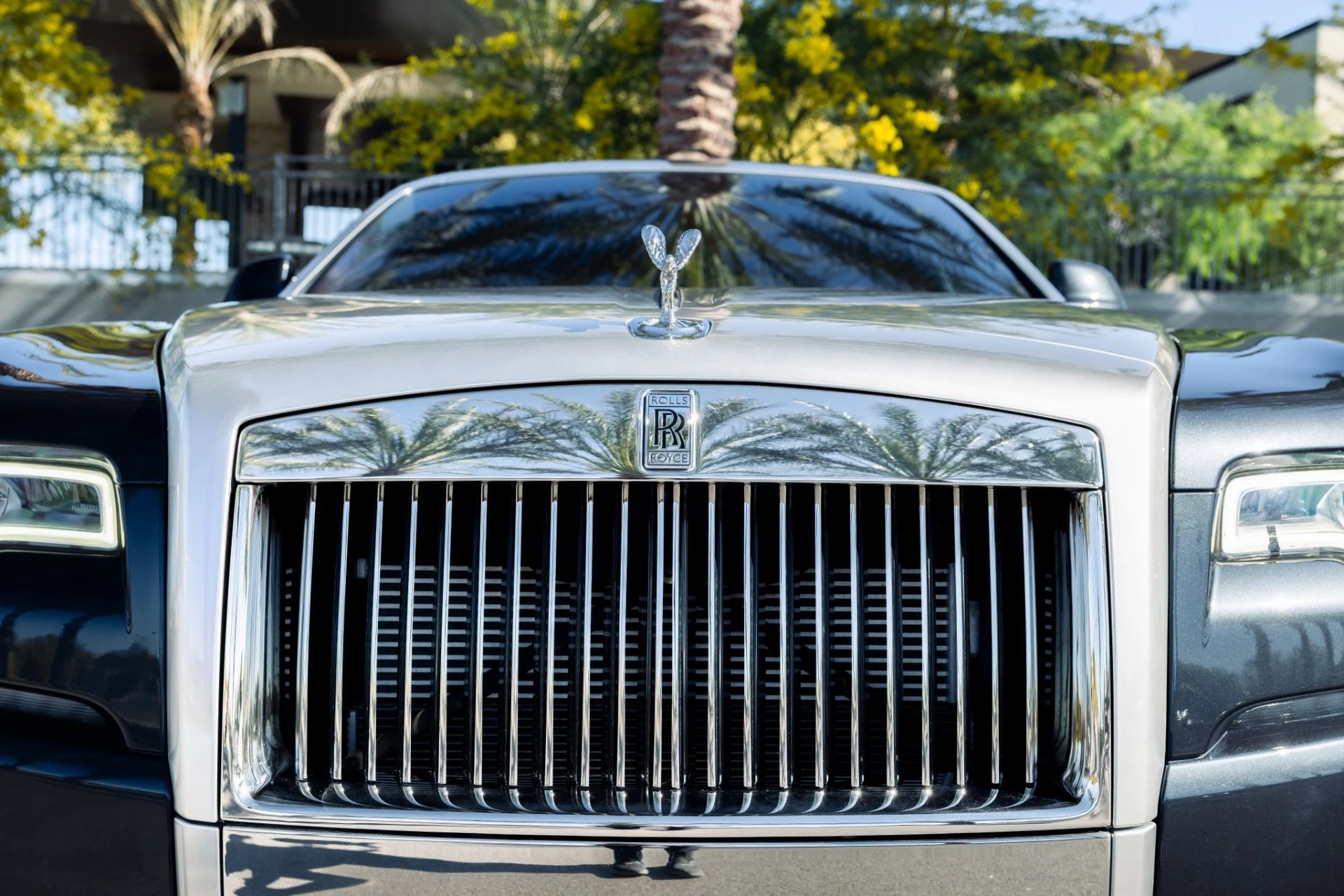 mph040_2103403910_Used_2017_Rolls_Royce_Ghost_1774727275_a7640d3f8c