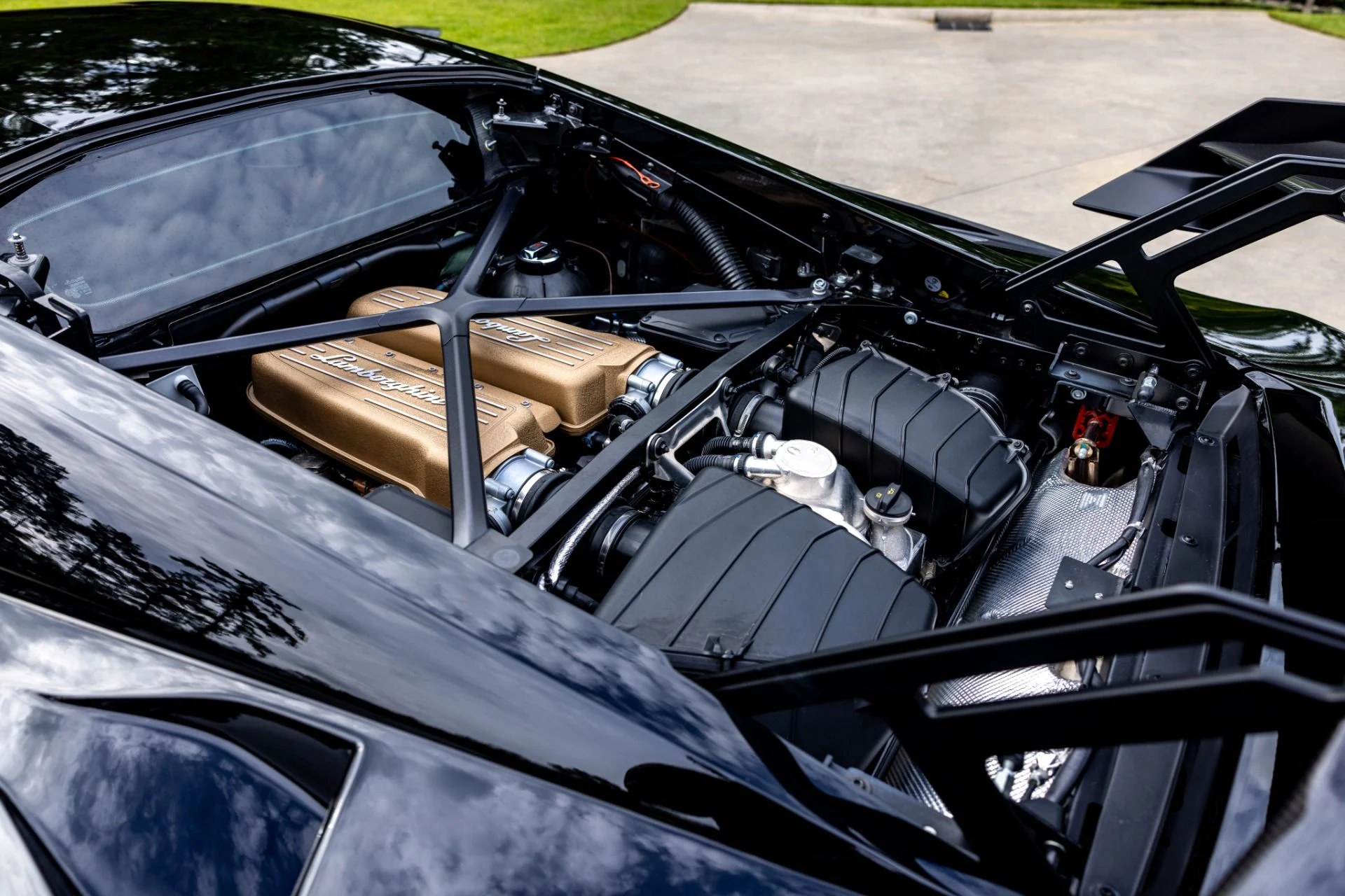 mph040_211466608_Used_2021_Lamborghini_Huracan_STO_1781723231_0ea5ae9461
