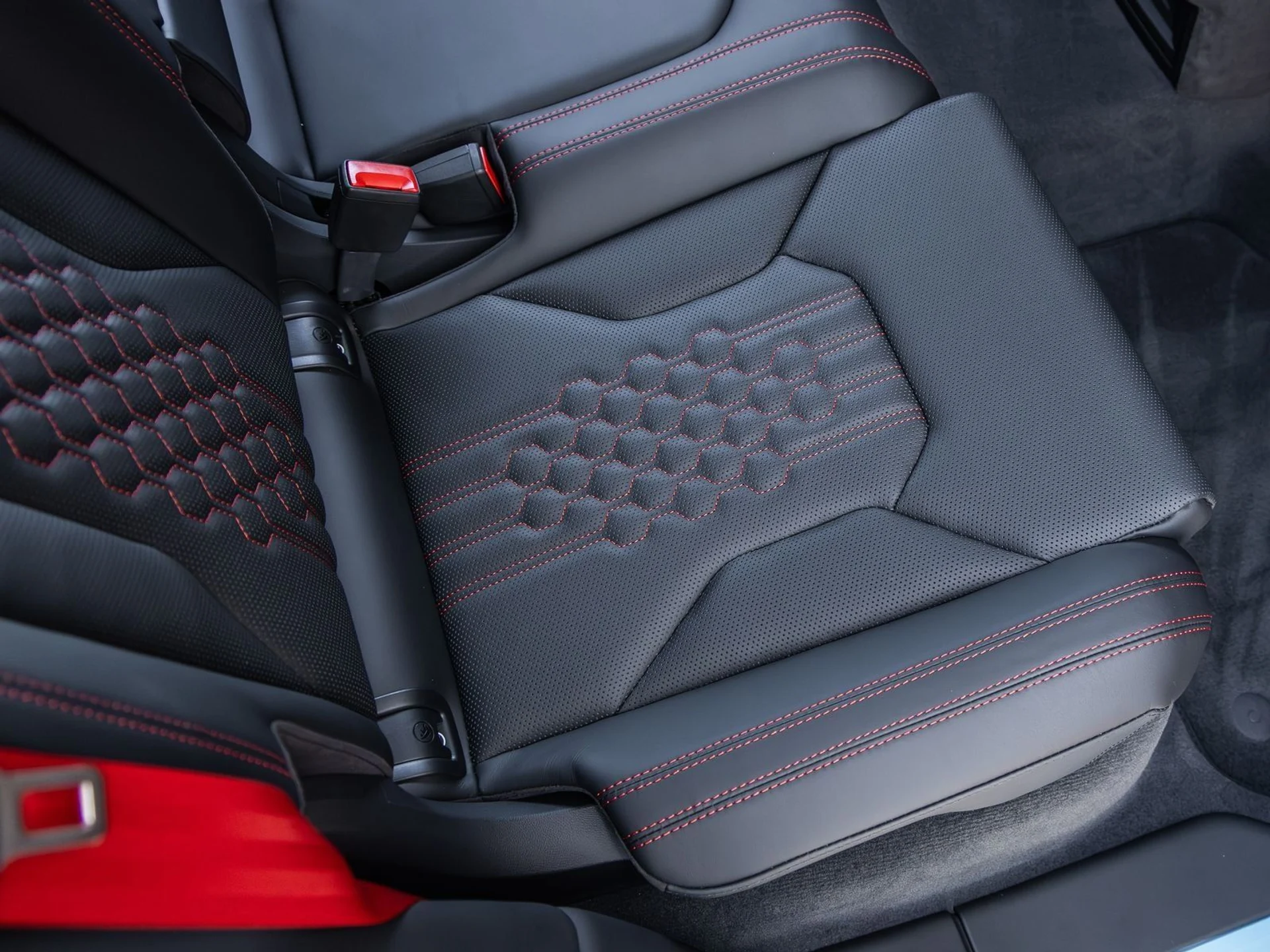 mph040_2121691843_41_9df10b63b1