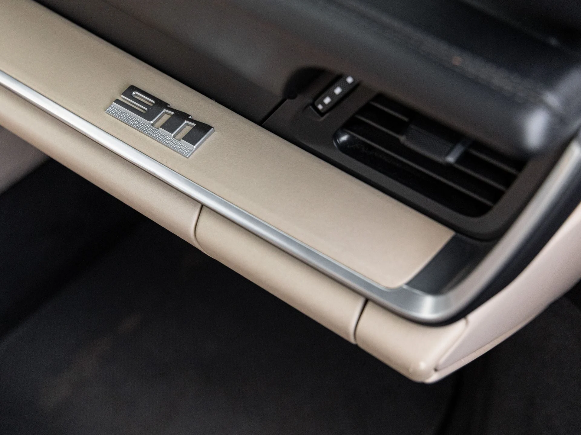 mph040_2124362235_41_39dc25c68e