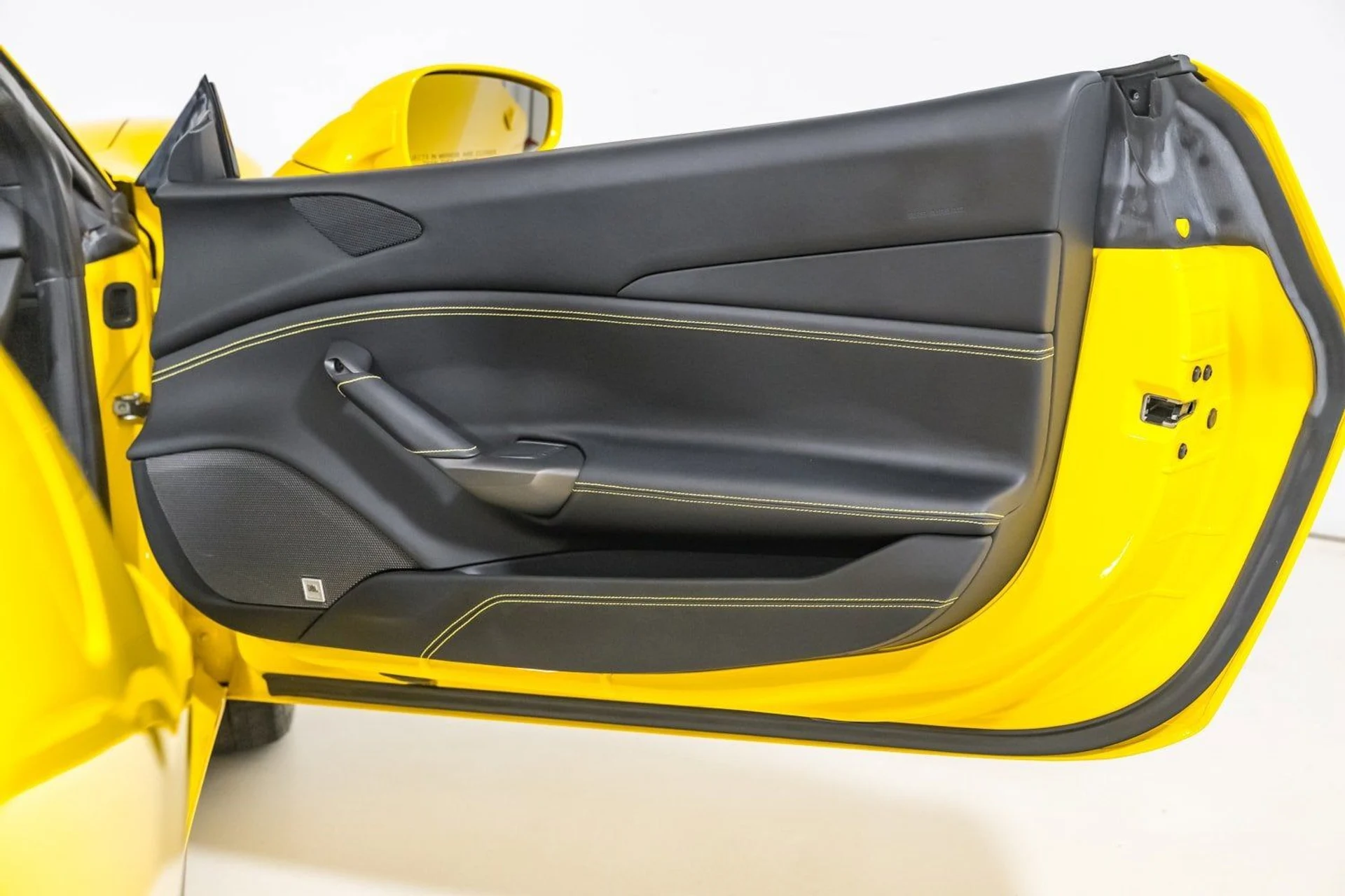 mph040_2141229320_5a26069bd37e4b1482671c2257f89b65_e228e3c5d8