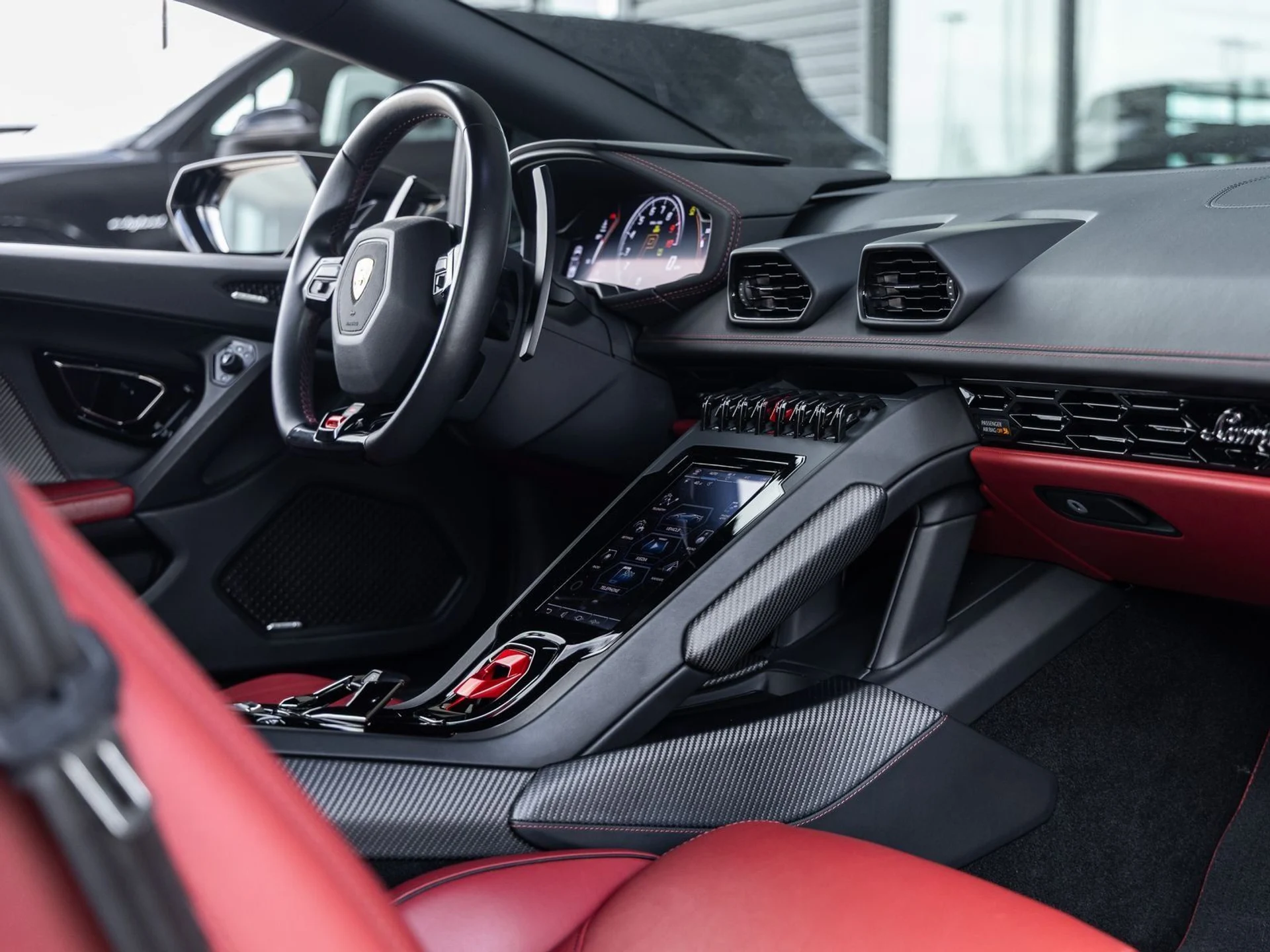 mph040_2142664588_41_4c2c2f411e