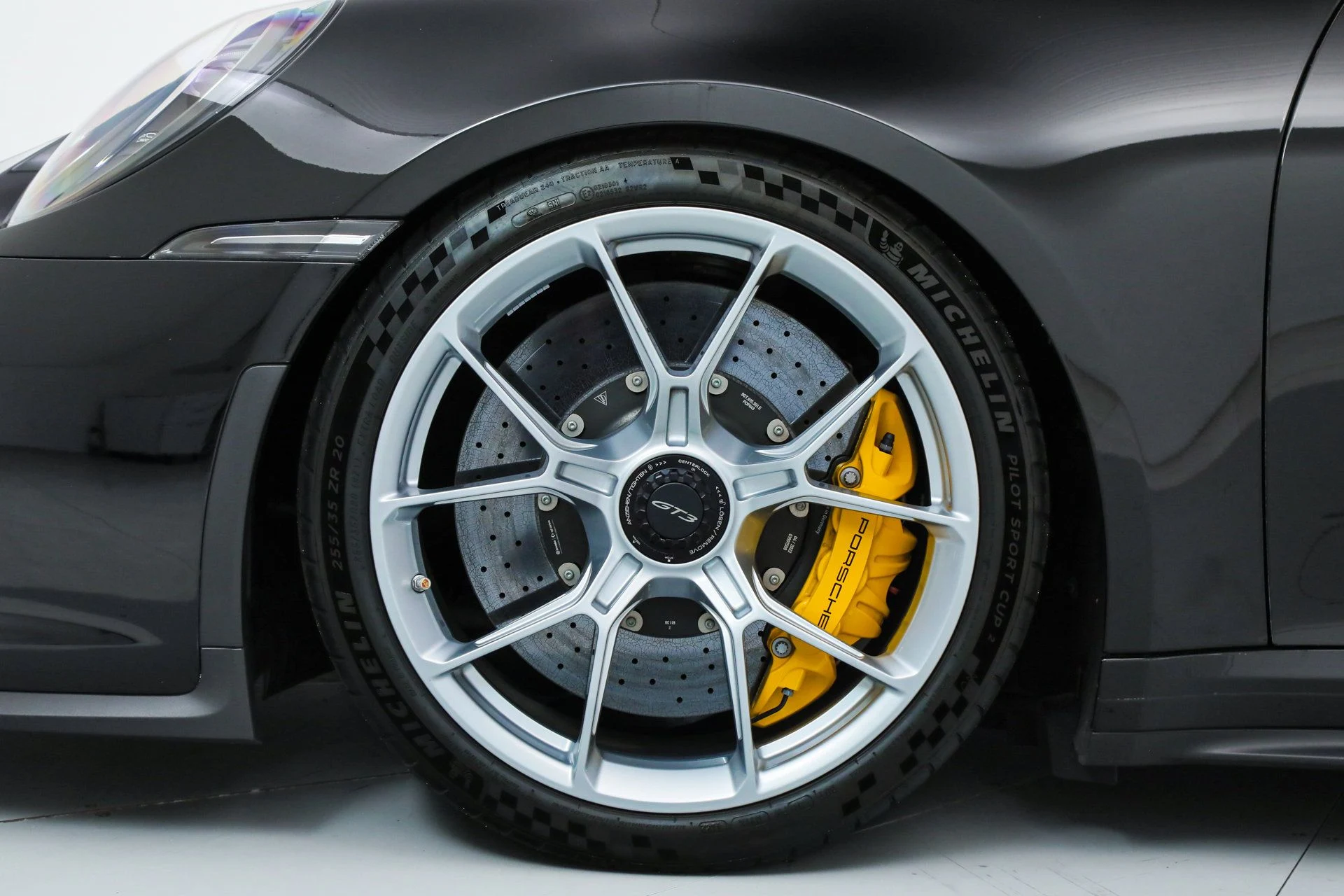 mph040_2146827885_21906d77ef200c4971242781353d6c4a_dc8a593e2d