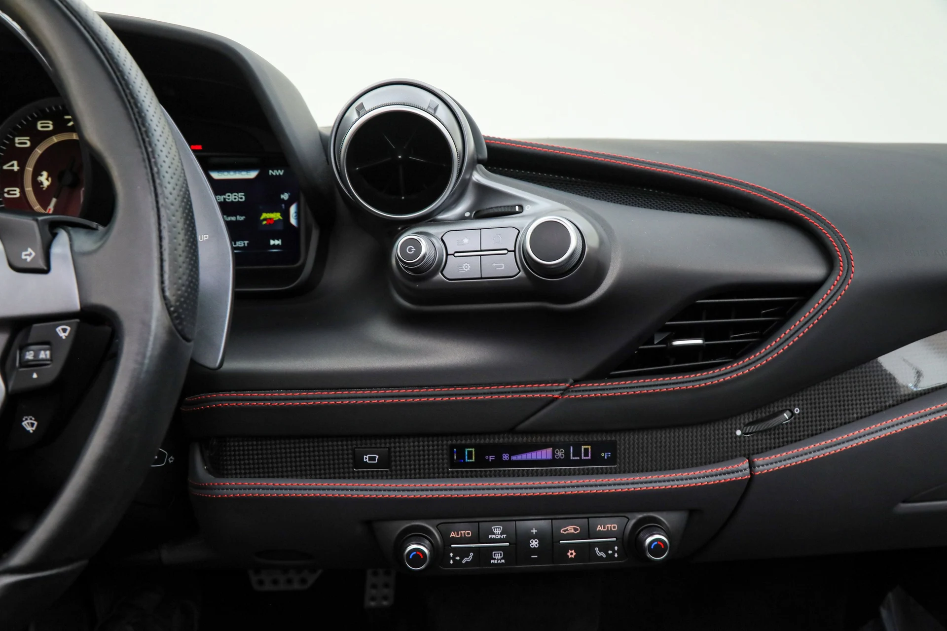 mph040_2147842755_033d74e4321eb66eaf4c3380a427207b_d2b3640107