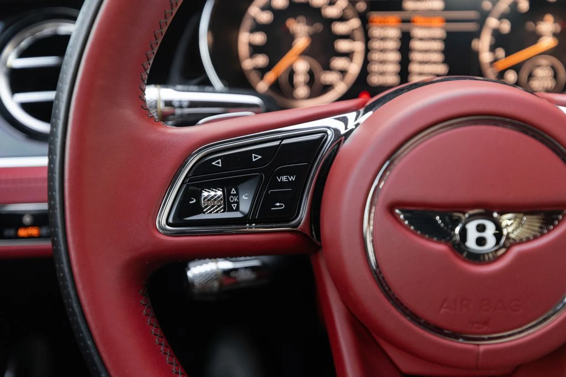 mph040_2149892919_b9a2348b569648bcb4c60a1cd534b7d0x_067f6a0902