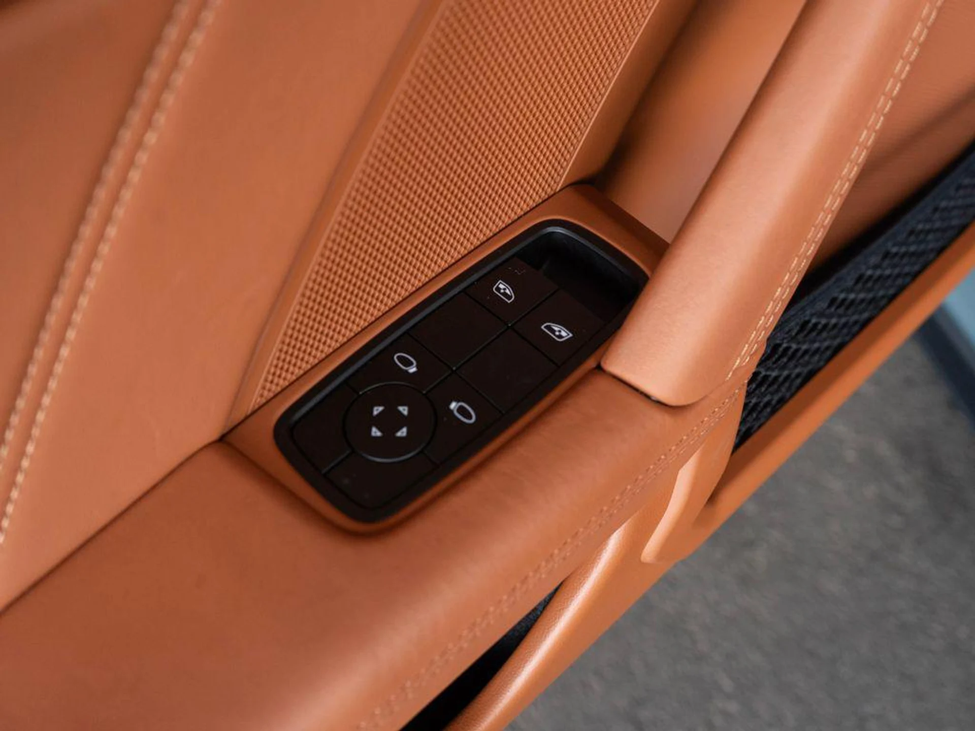 mph040_2155952672_F3_Zj8c_Xr_Jz_Pkj_Xx9dcf_DZ_Mz_Ph38_d04288e5c7