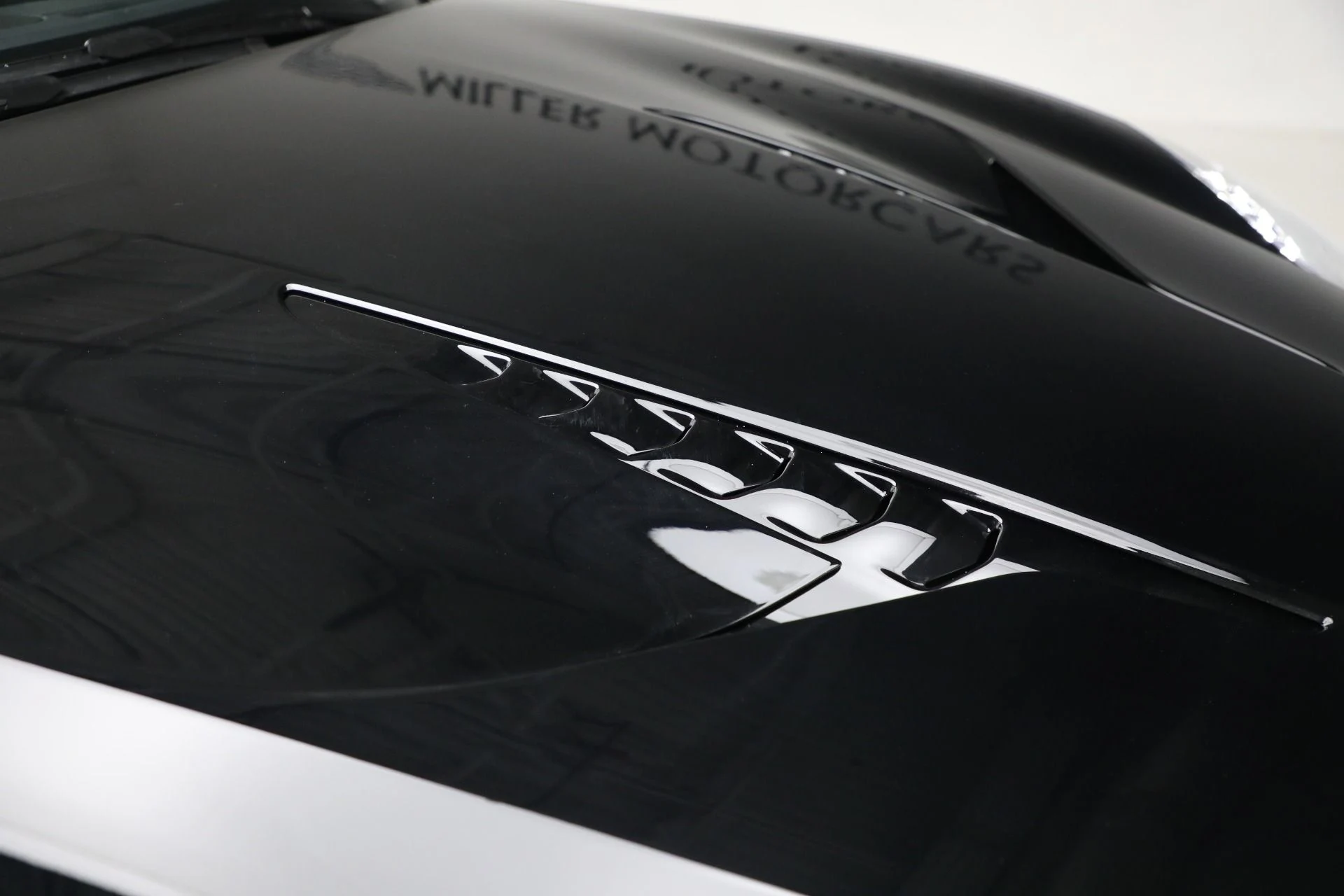mph040_2174677746_New_2025_Aston_Martin_Vanquish_56968179bb