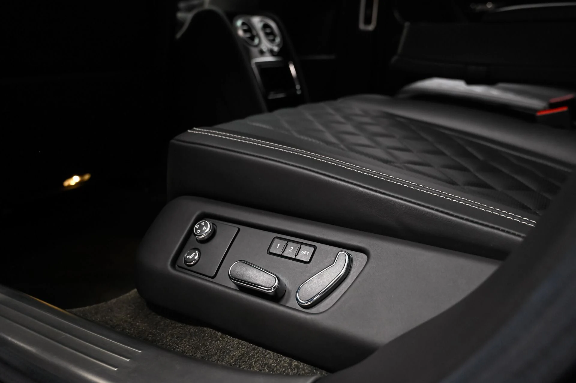 mph040_2184085509_Used_2017_Bentley_Flying_Spur_V8_S_1789414009_b31ff67a1c